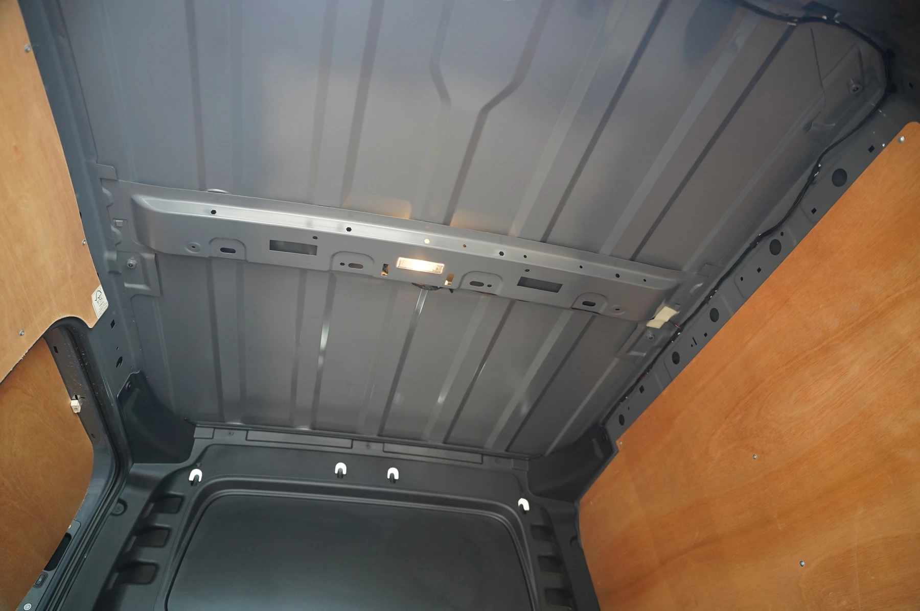 Volkswagen-Caddy-image-24
