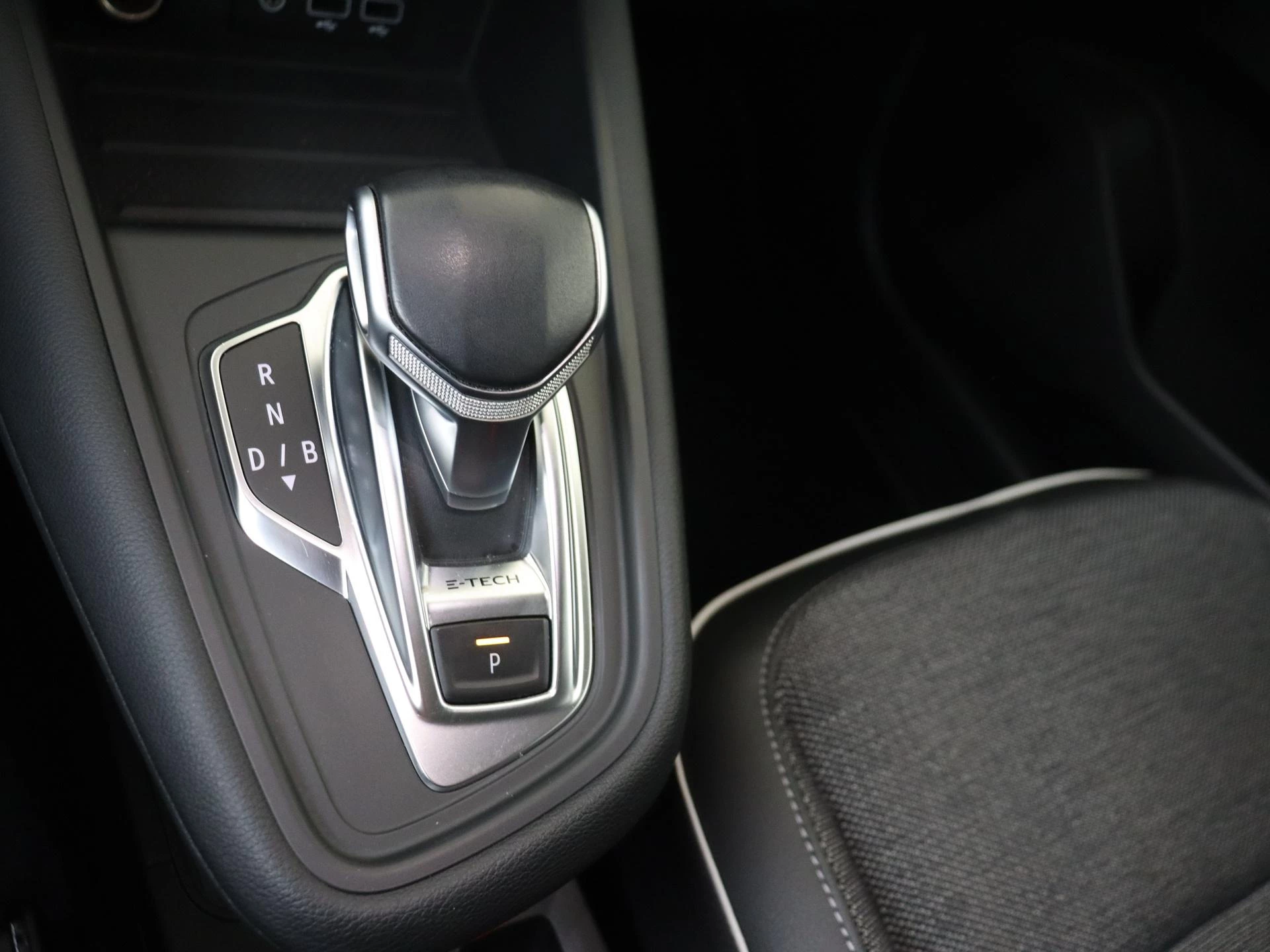 Renault-Captur-image-14