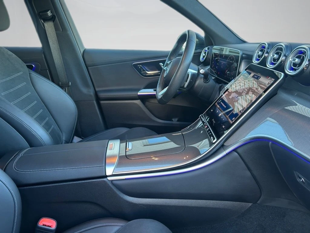 Mercedes-Benz-GLC 300 d-image-15