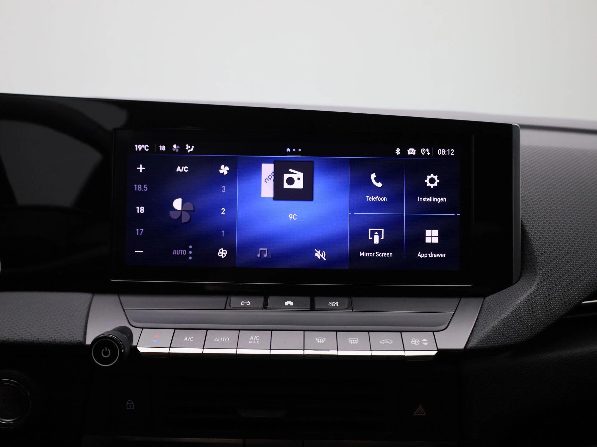 Opel-Astra-image-19