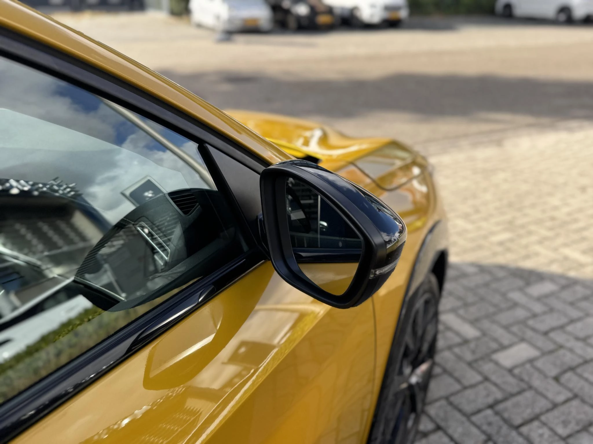 Peugeot-208-image-19