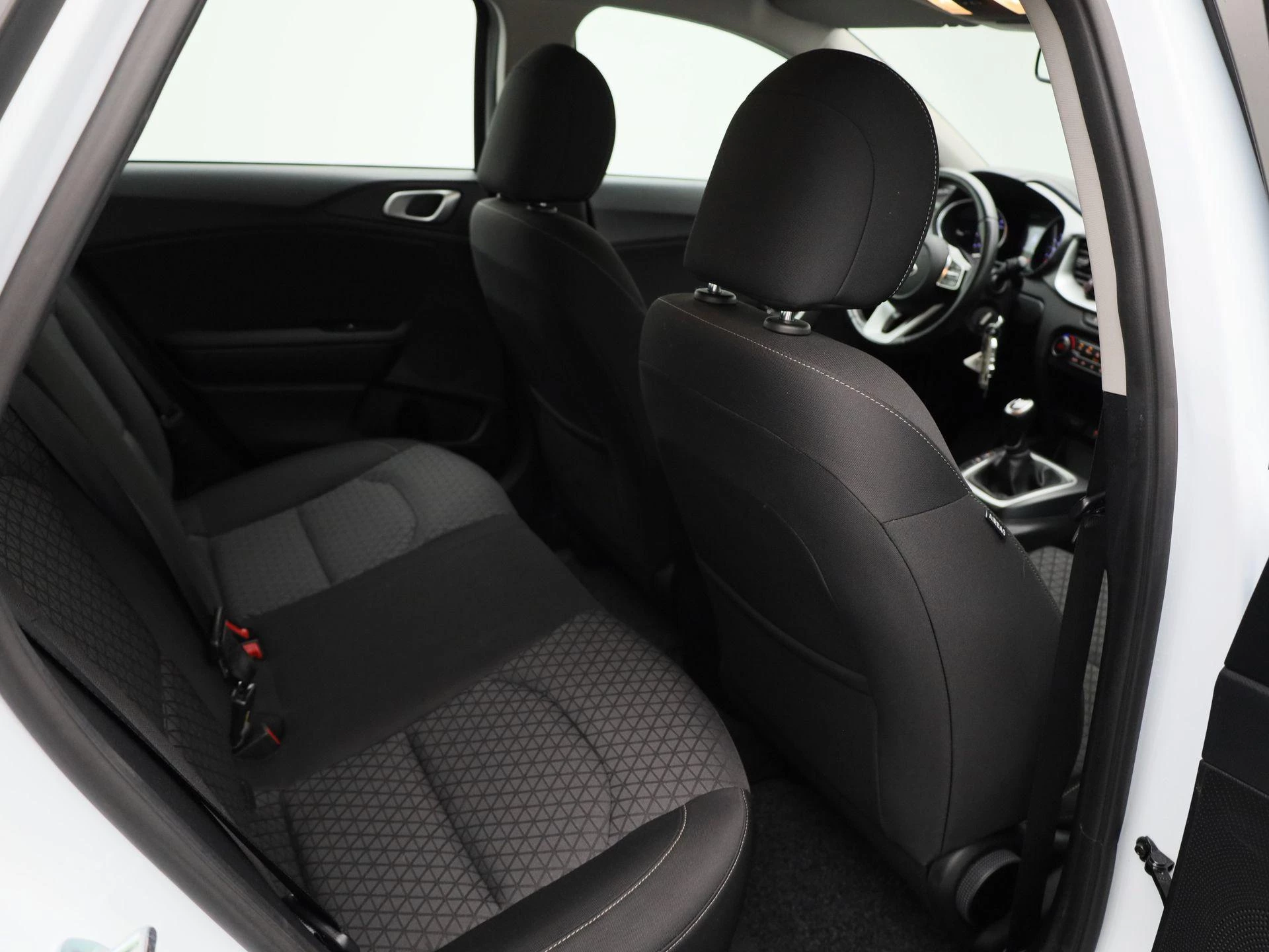 Kia-Ceed Sportswagon-image-26