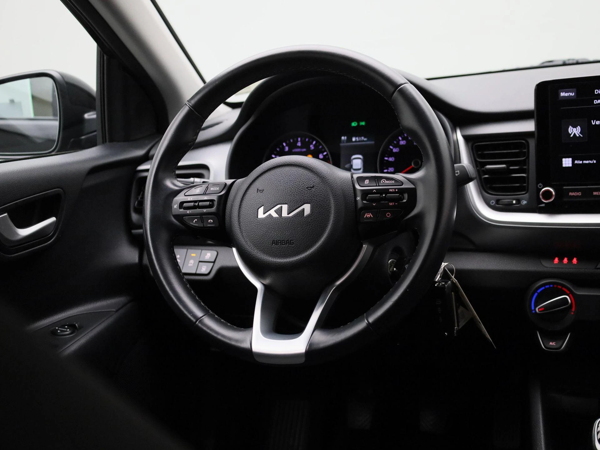 Kia-Stonic-image-8