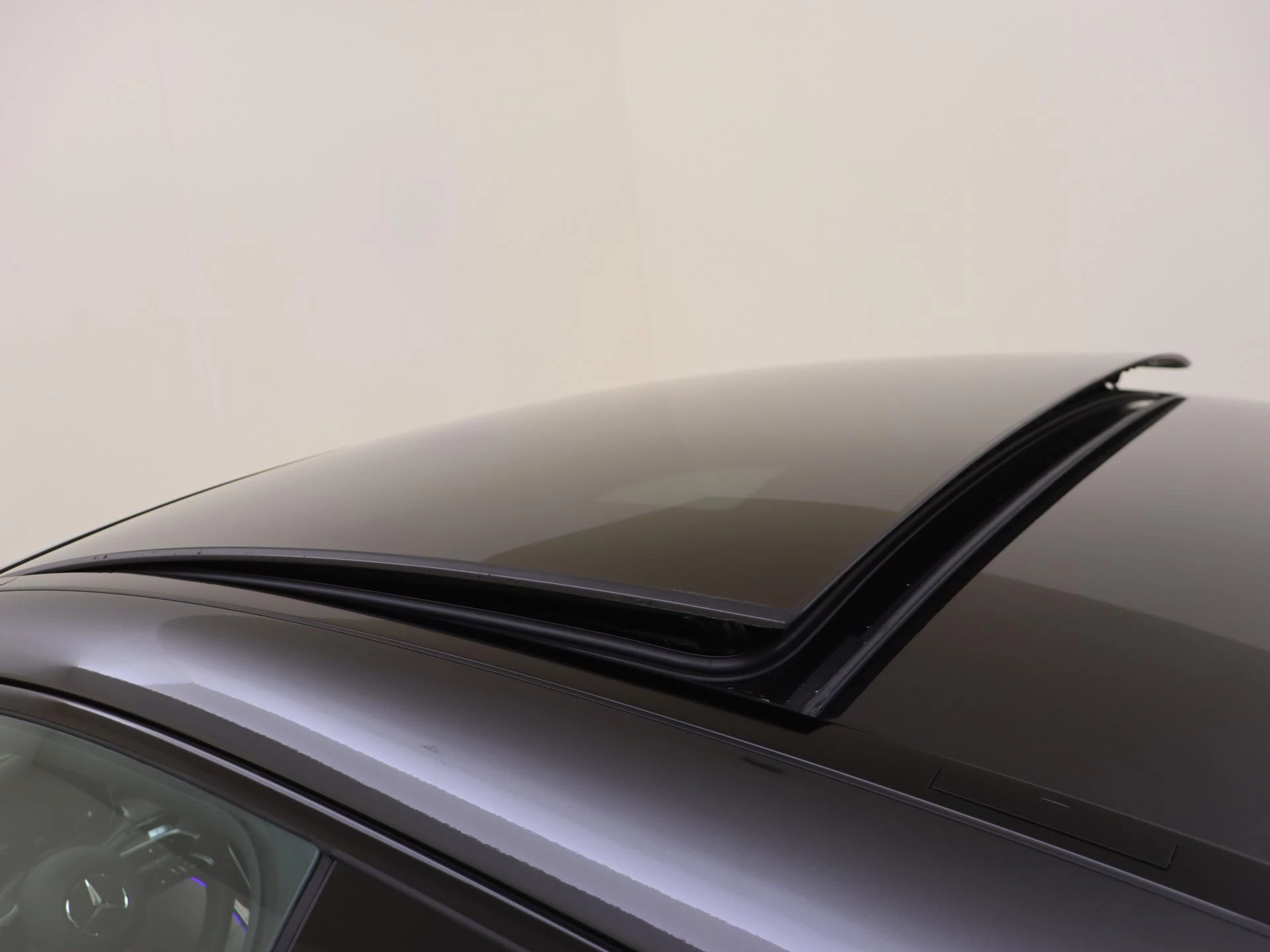 Mercedes-Benz-CLE-image-31