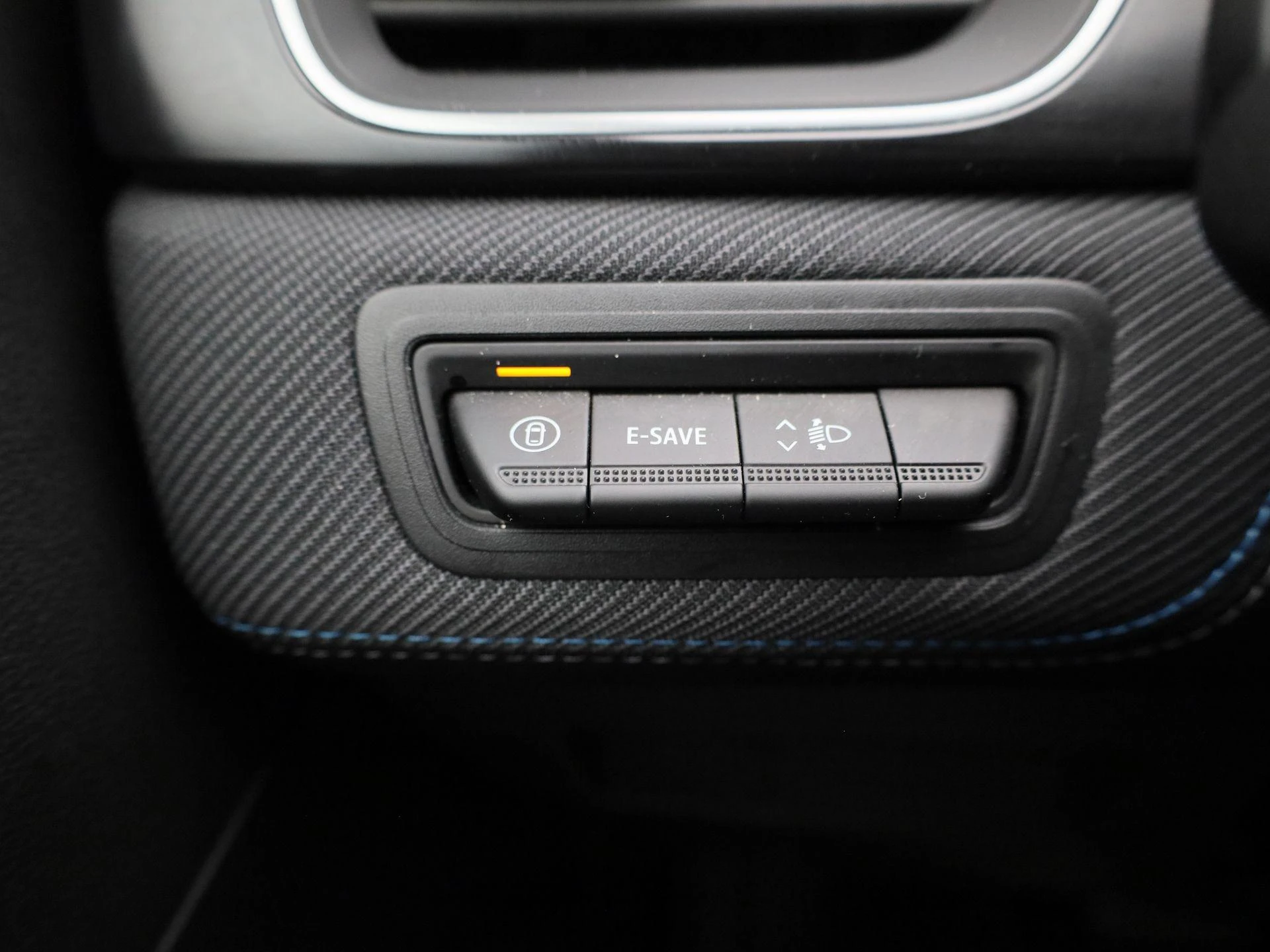 Renault-Captur-image-19