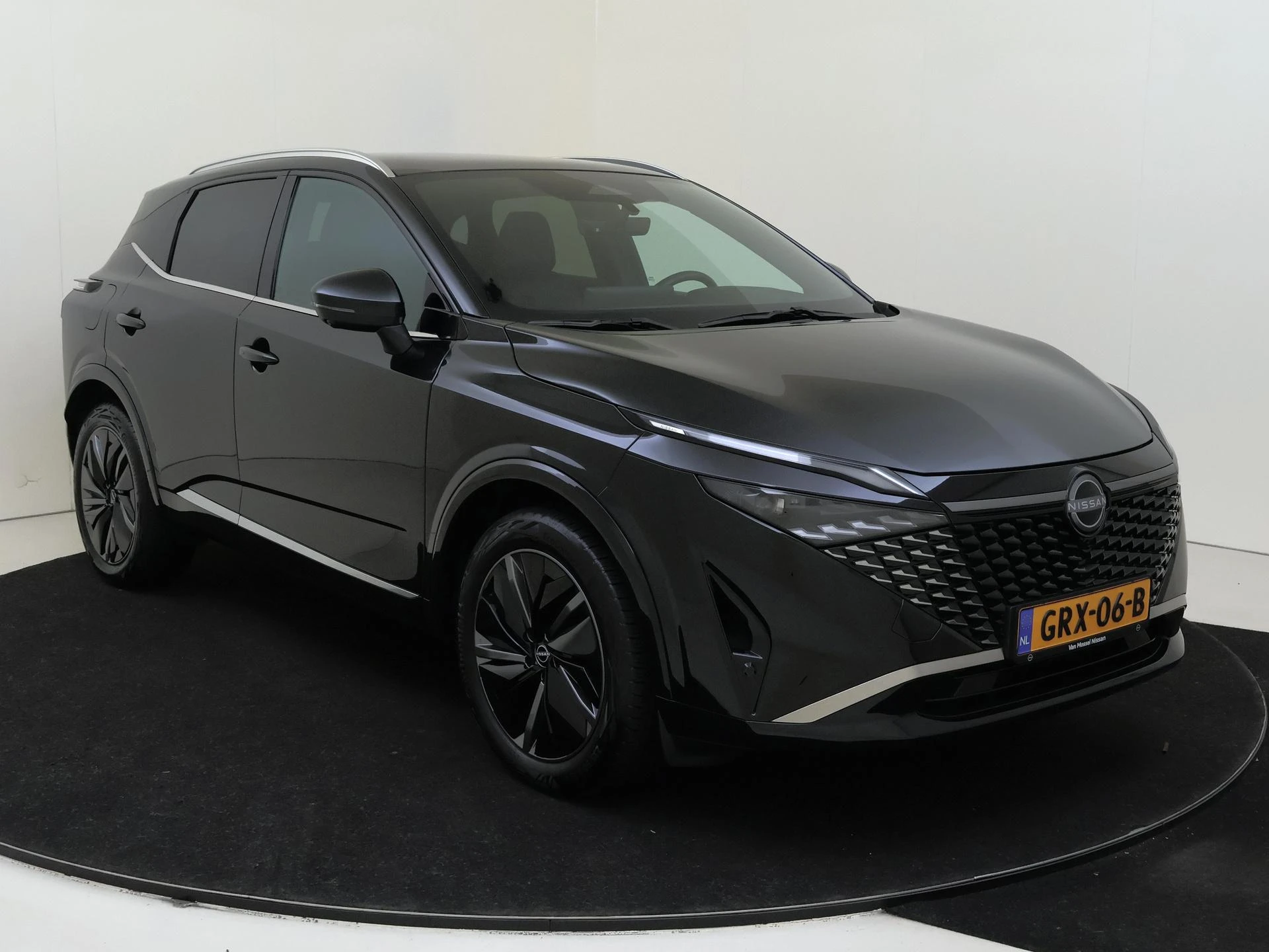 Nissan-QASHQAI-image-1