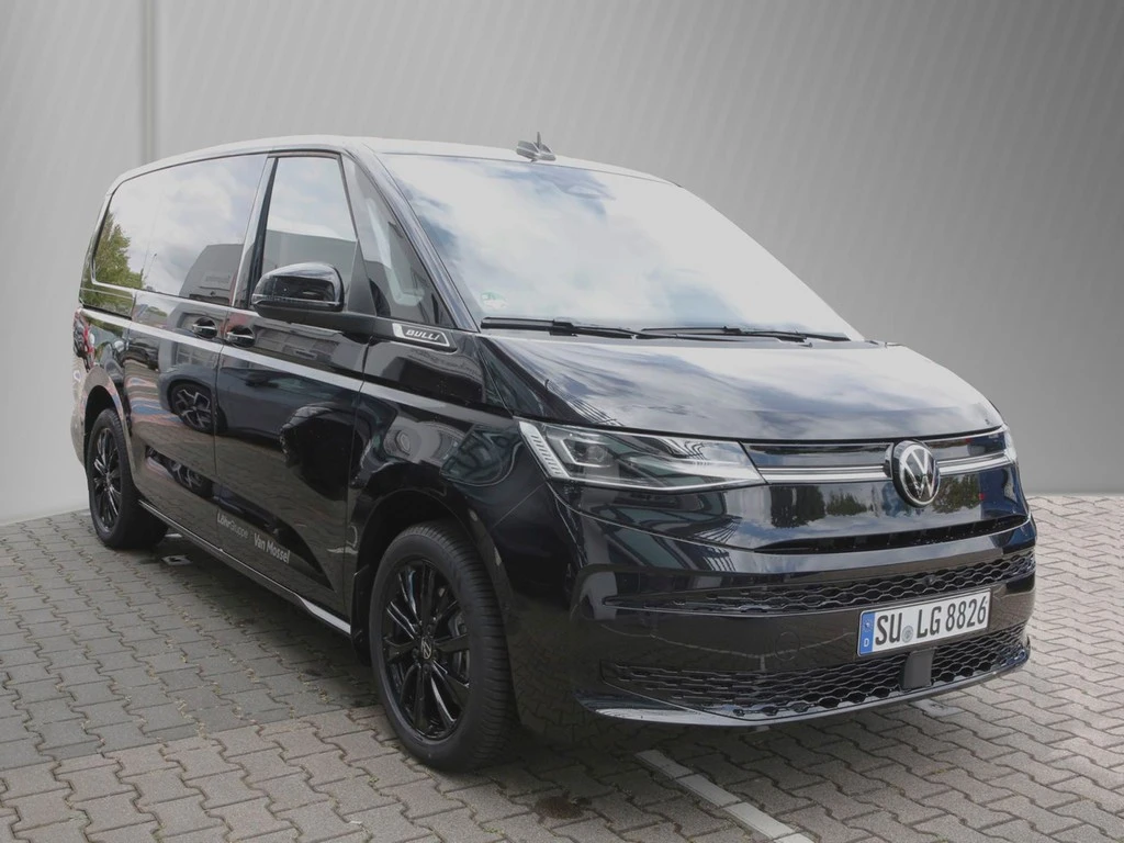 Volkswagen-Multivan-image-2