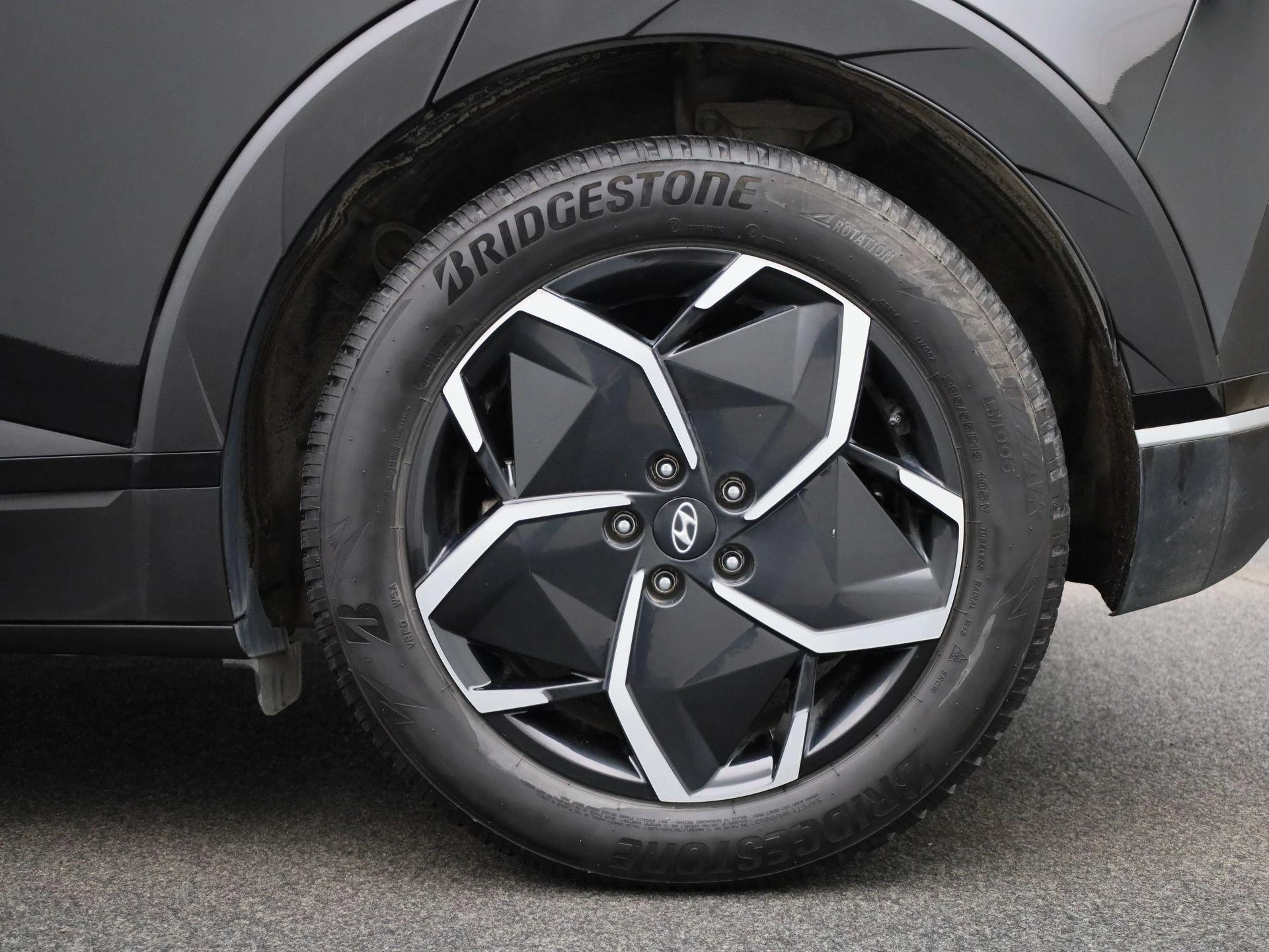 Hyundai-IONIQ 5-image-11