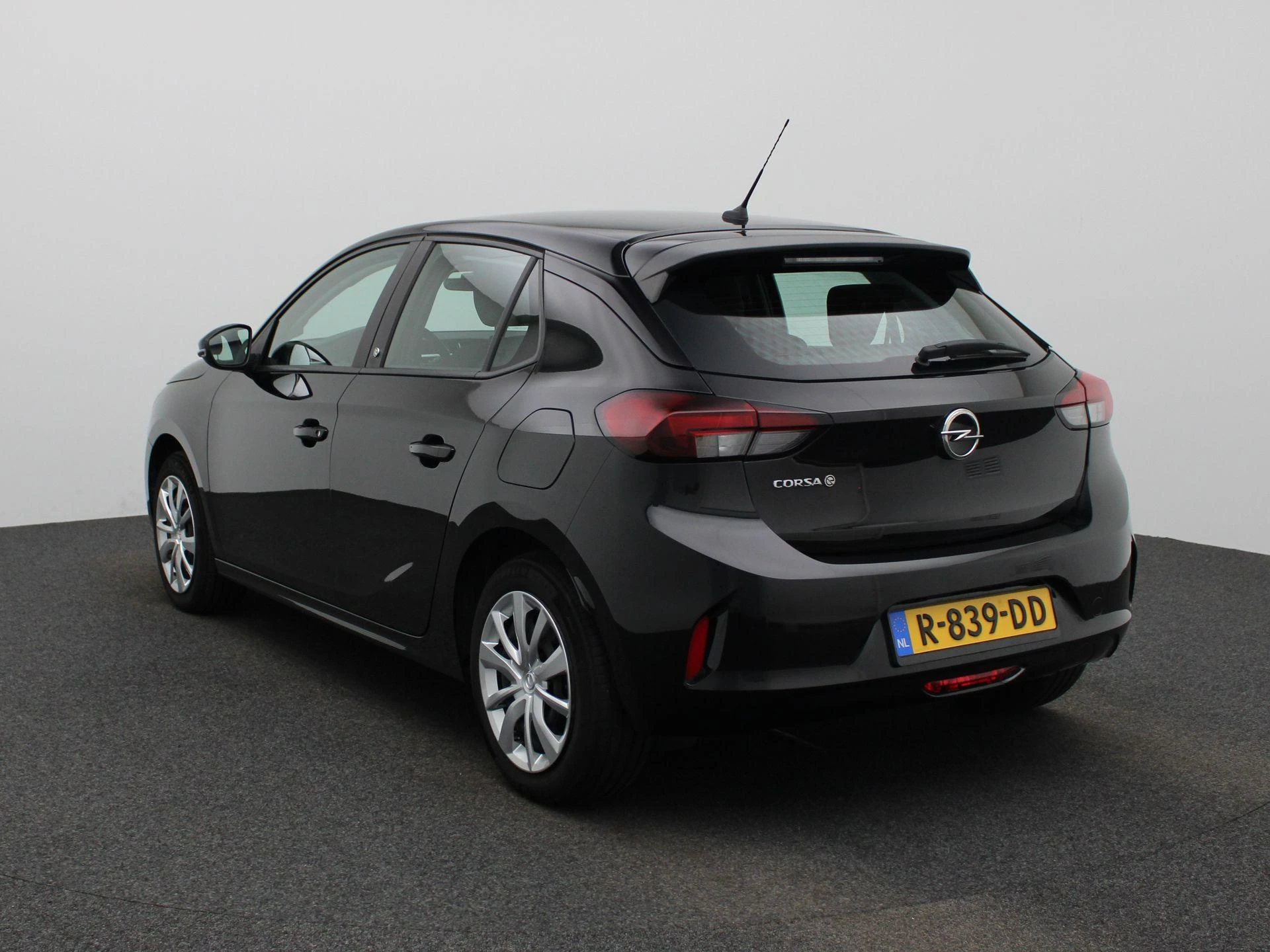 Opel-Corsa-e-image-1
