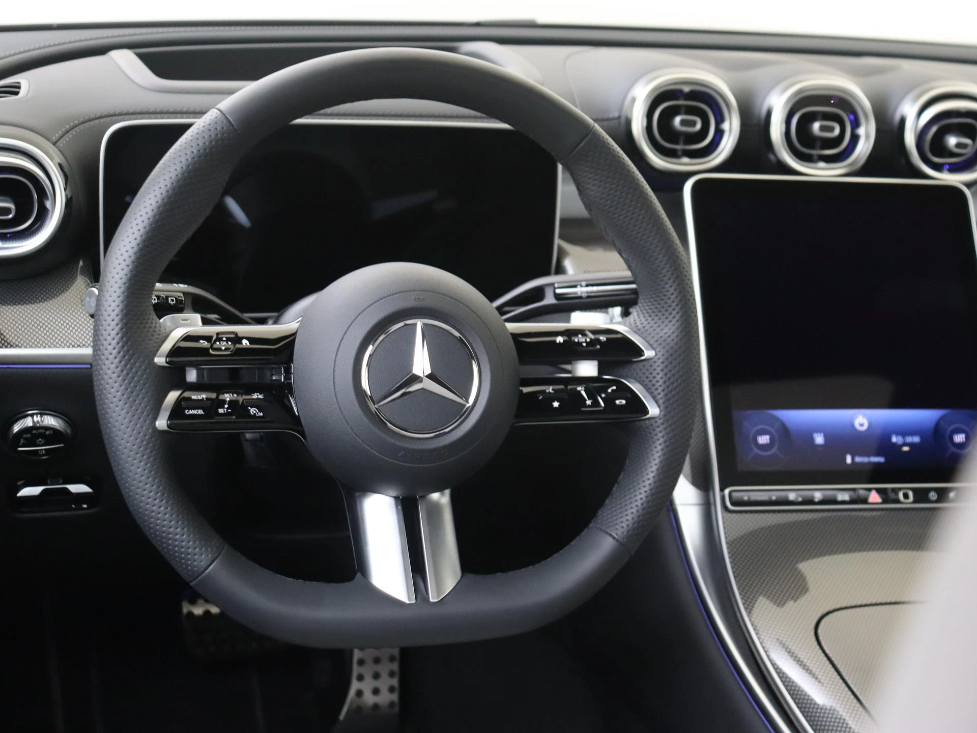 Mercedes-Benz GLC 300e 4MATIC AMG Line