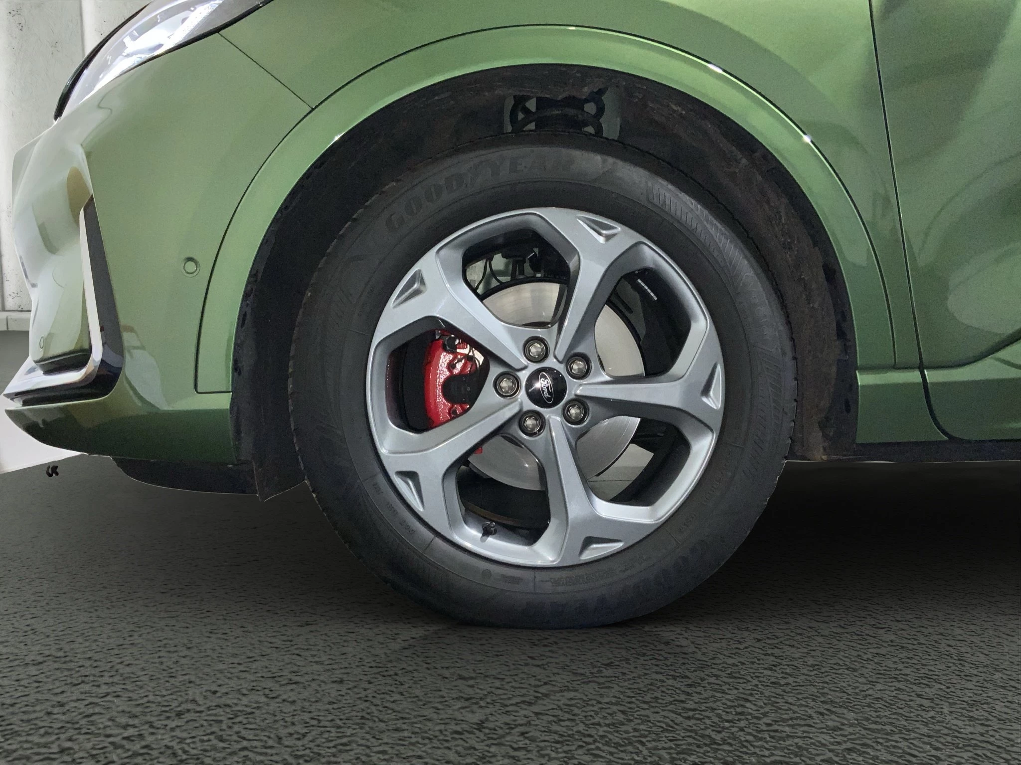 Ford Kuga ST-Line X Aut.*360GRAD*LED-MATRIX*NAVI*GRA*WINTER-PKT.