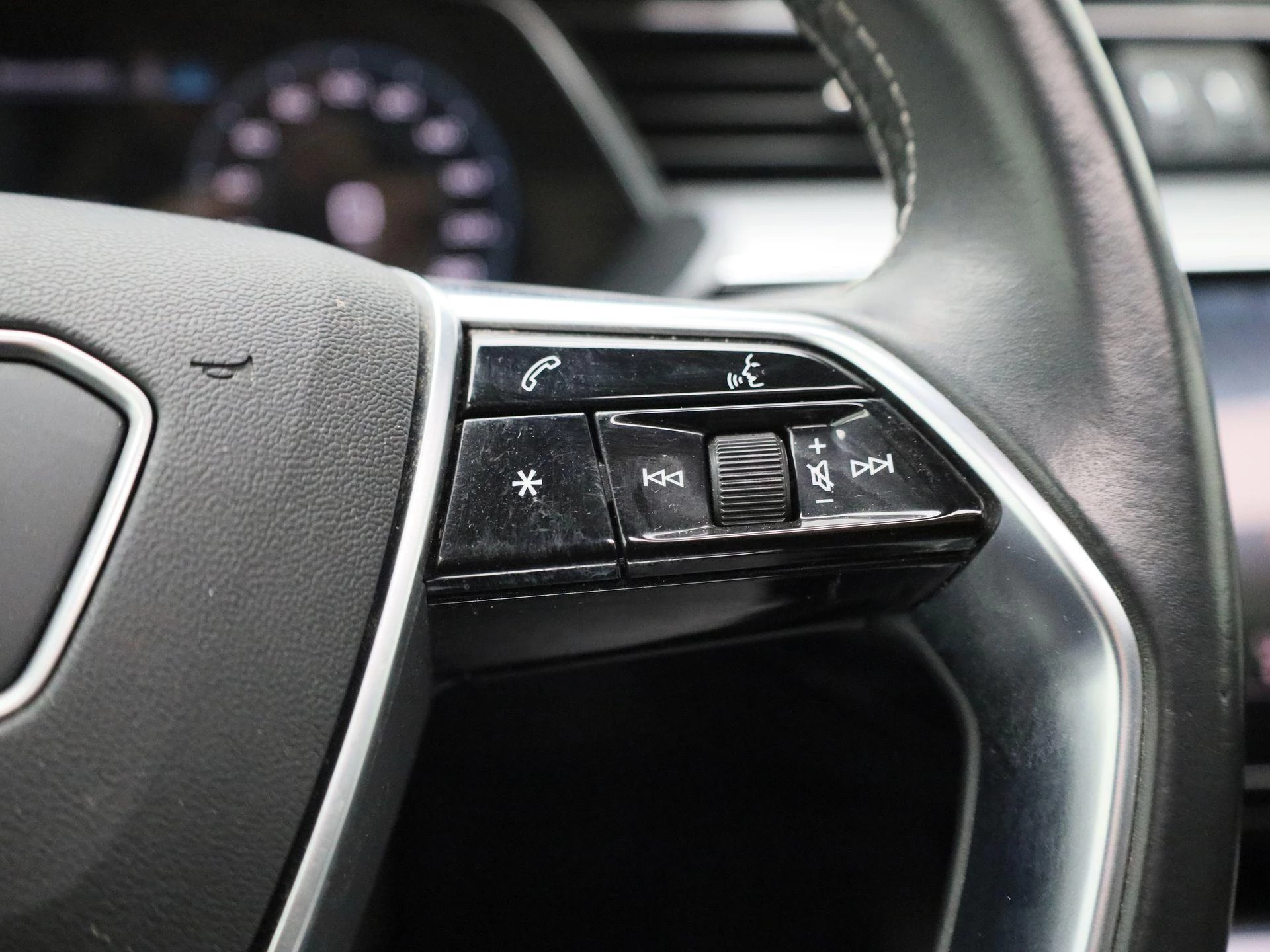 Audi-e-tron-image-21