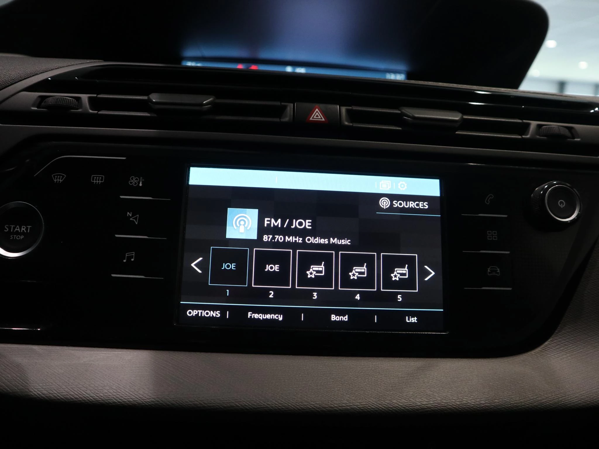Citroën-Grand C4 Spacetourer-image-16