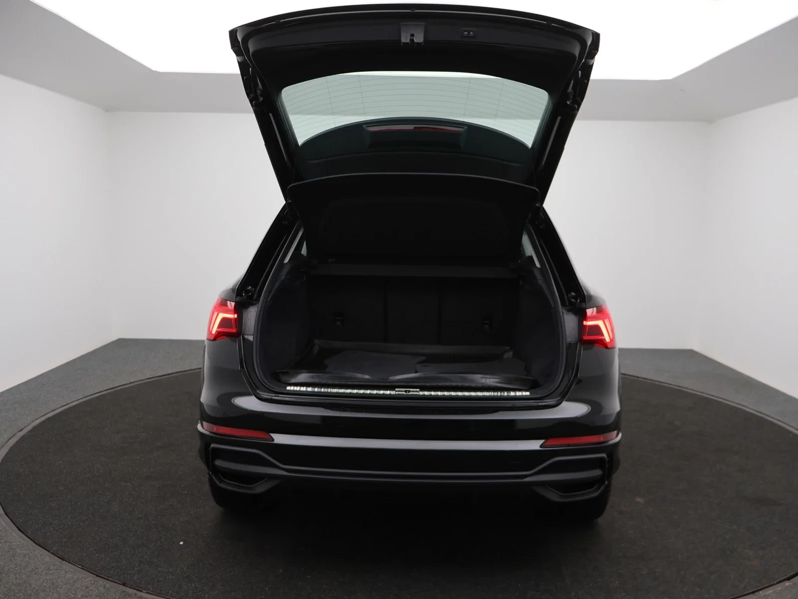 Audi-Q3-image-14