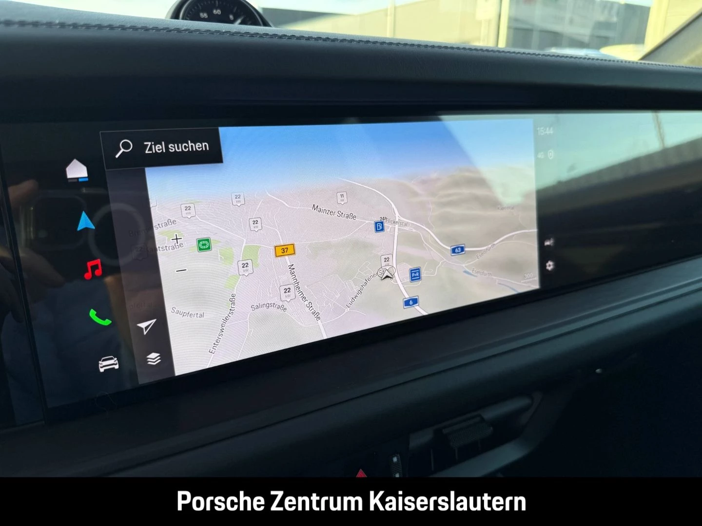 Porsche Cayenne E-Hybrid Black Edition HA-Lenkung 21-Zol black edition