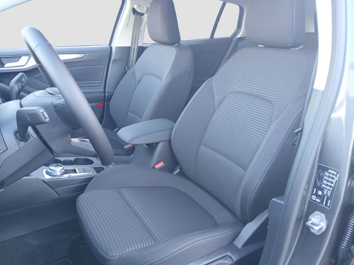 Ford Focus Titanium Edition Turnier AUT | LED | NAV | KAM | SHA | PDC | WI-PKT