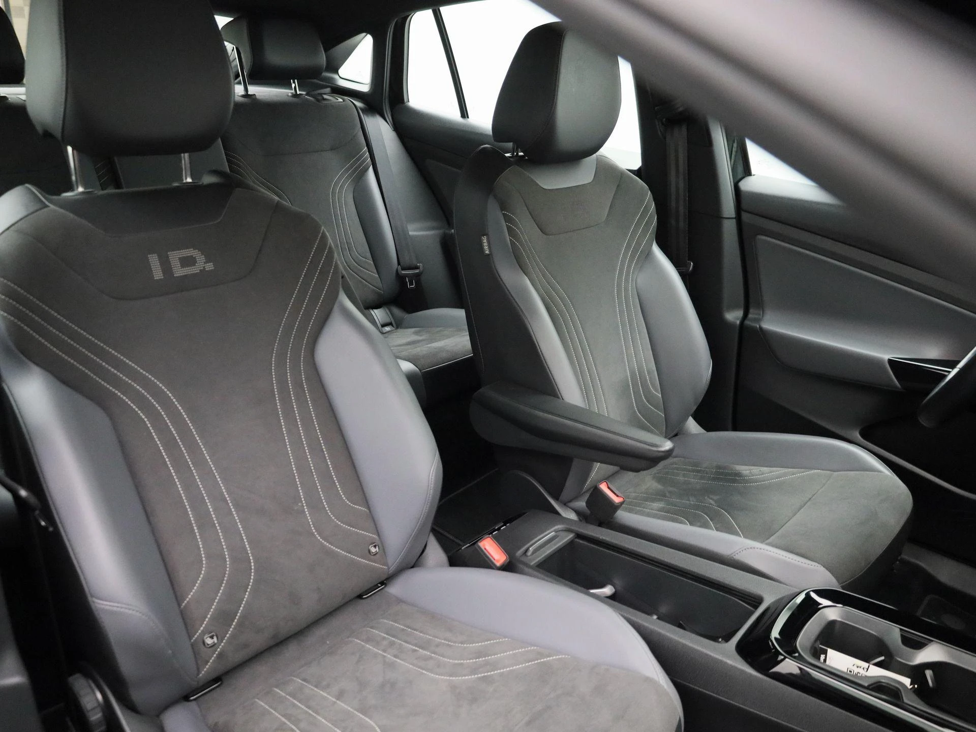 Volkswagen-ID.5-image-35