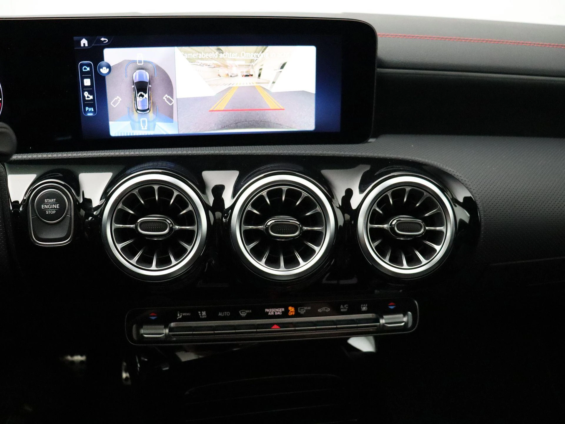 Mercedes-Benz-CLA-image-19