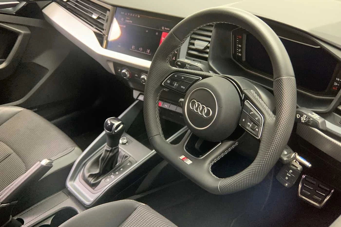 Audi-A1 Sportback-image-5