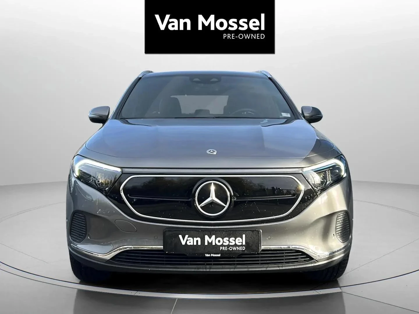 Mercedes-Benz-EQA-image-1