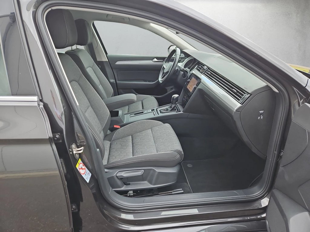 Volkswagen Passat Variant 2.0 TDI DSG Business Navi*APP*AHK