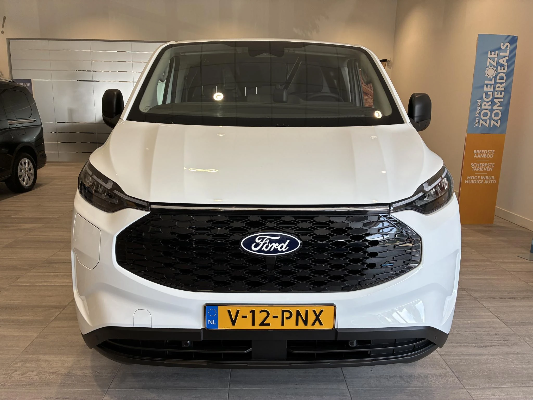 Ford E-Transit Cust. 340 L2H1 Trend 71 kWh