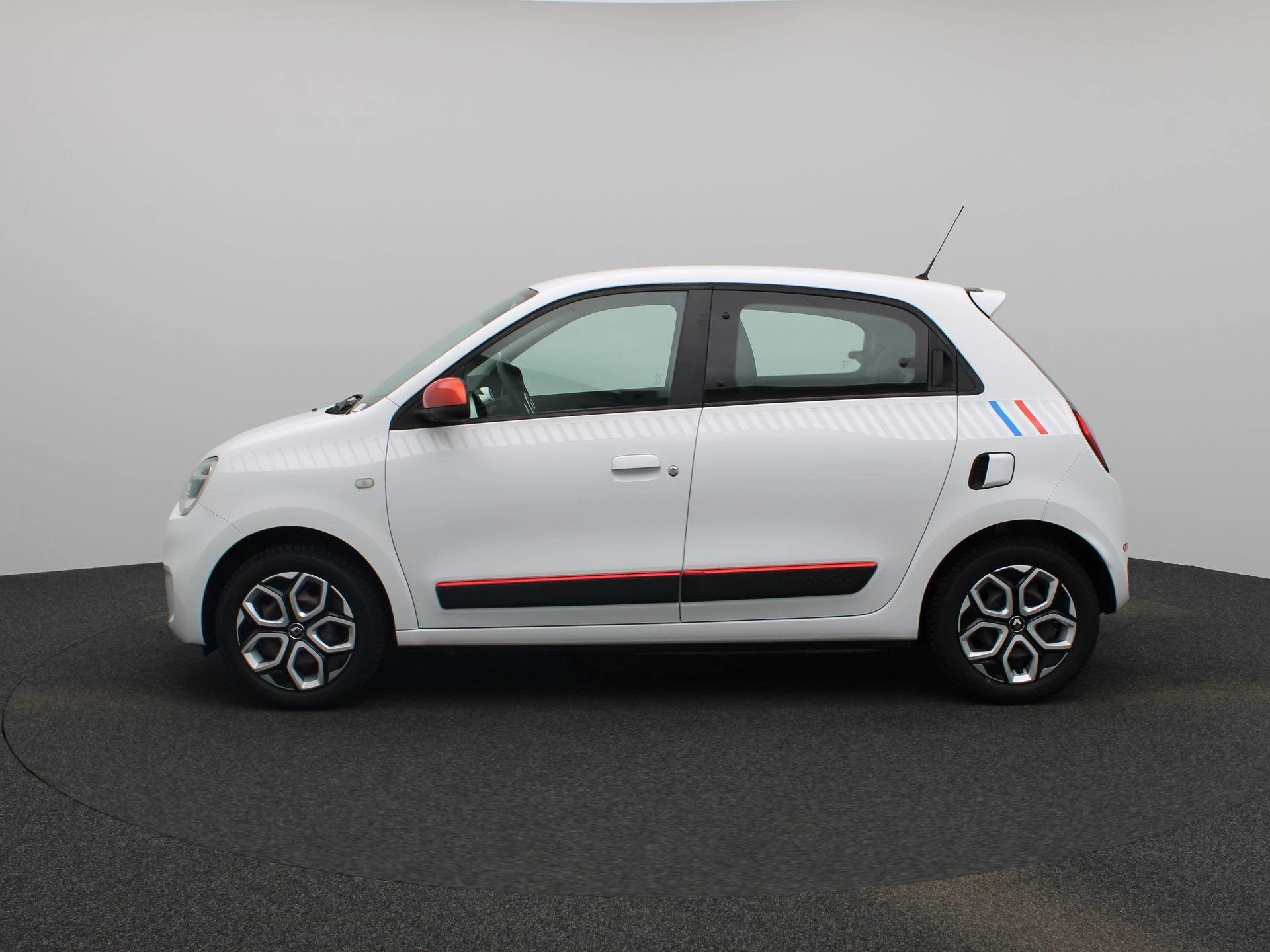 Renault-Twingo-image-3