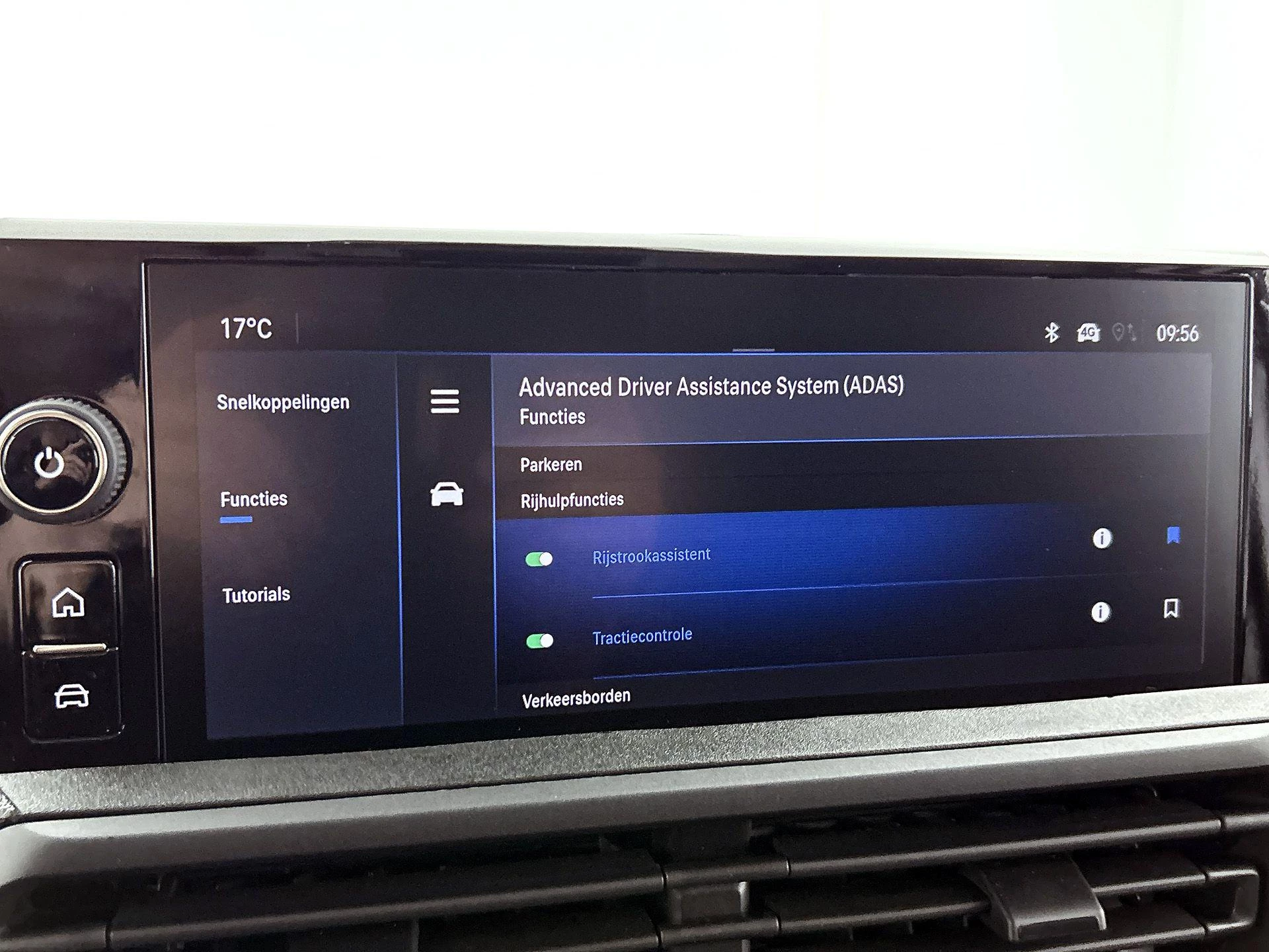 Opel-Vivaro-e-image-13