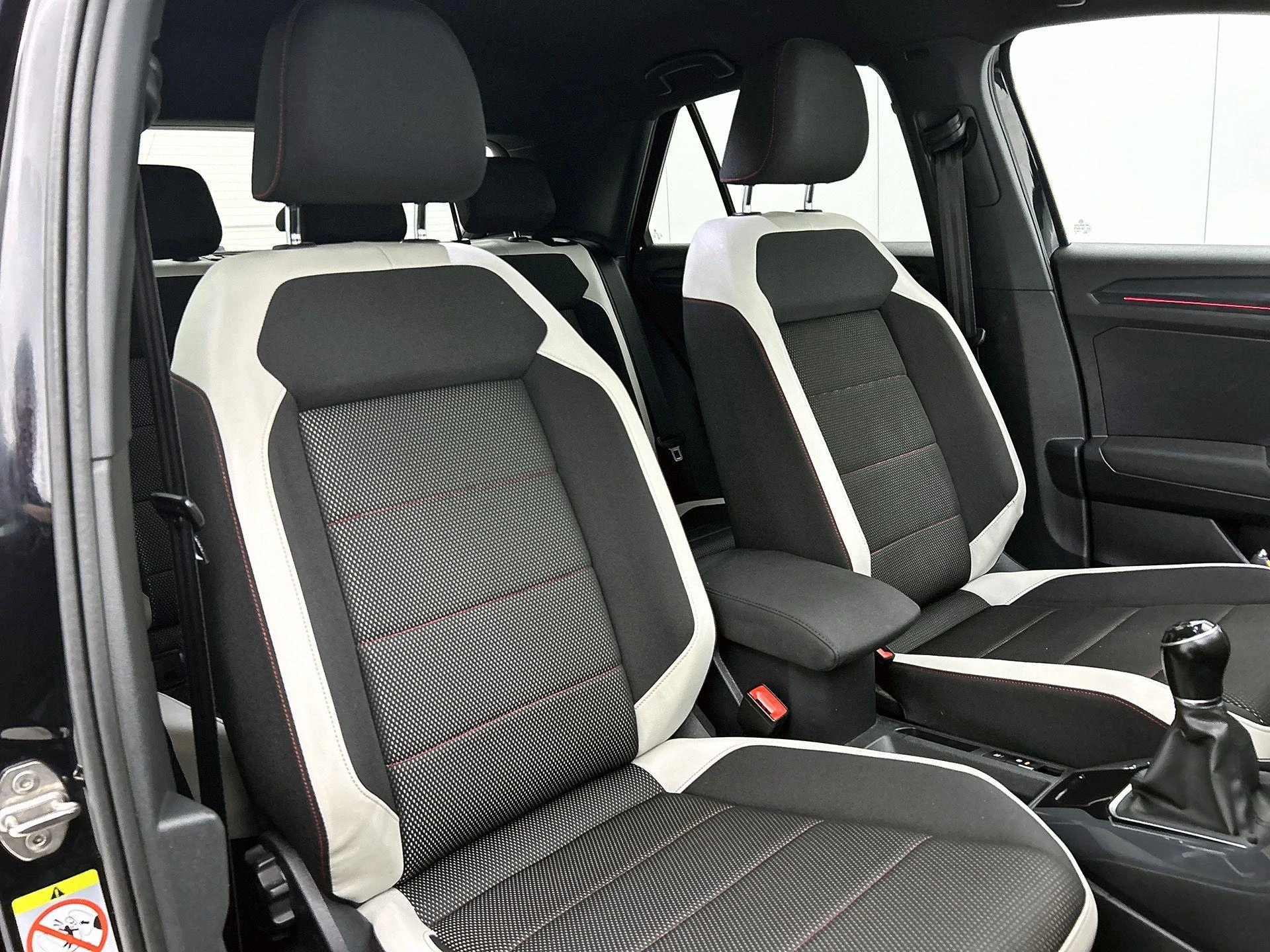 Volkswagen T-Roc 1.5 TSI Sport | 150 PK |