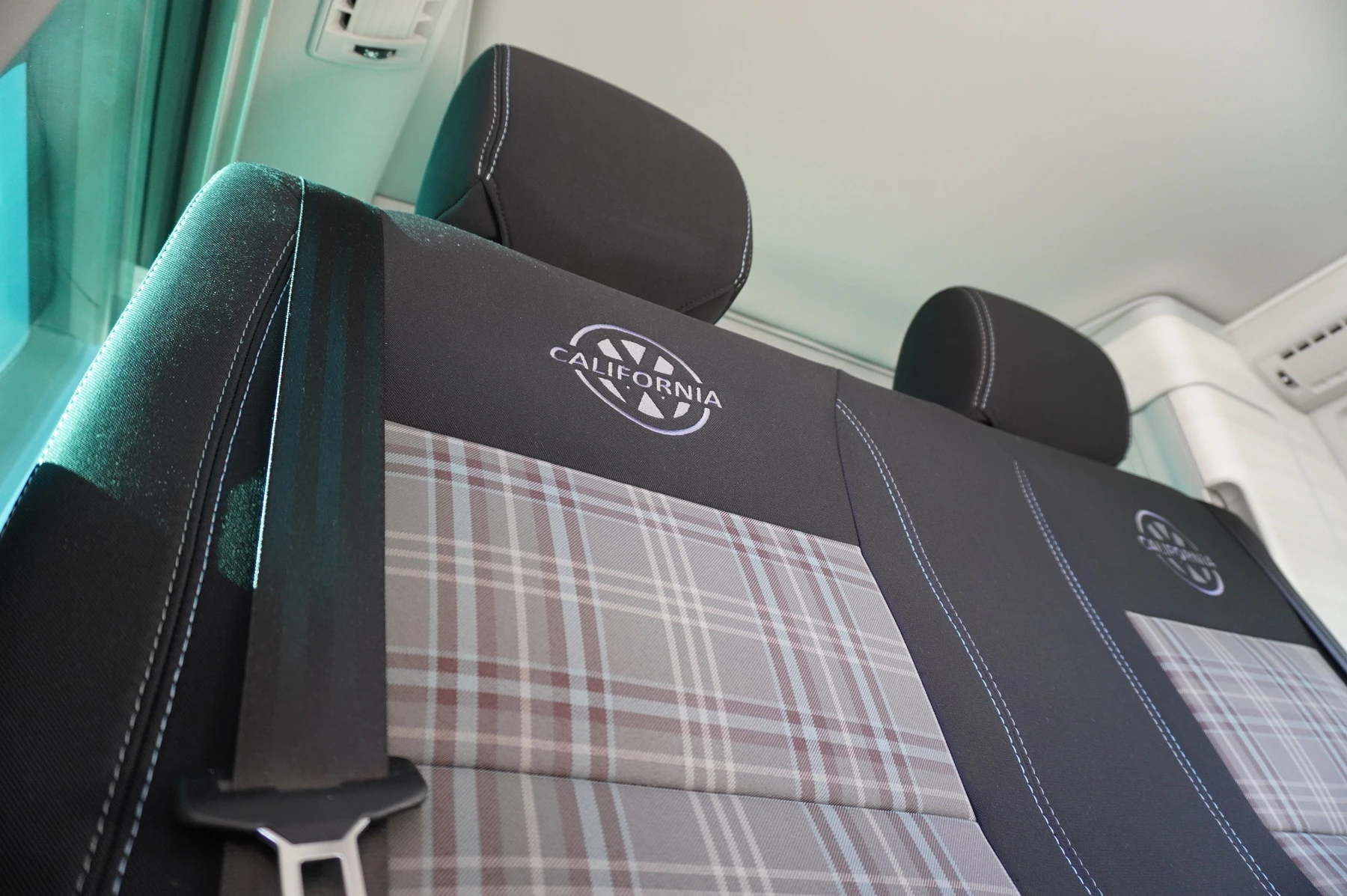 Volkswagen-California-image-33