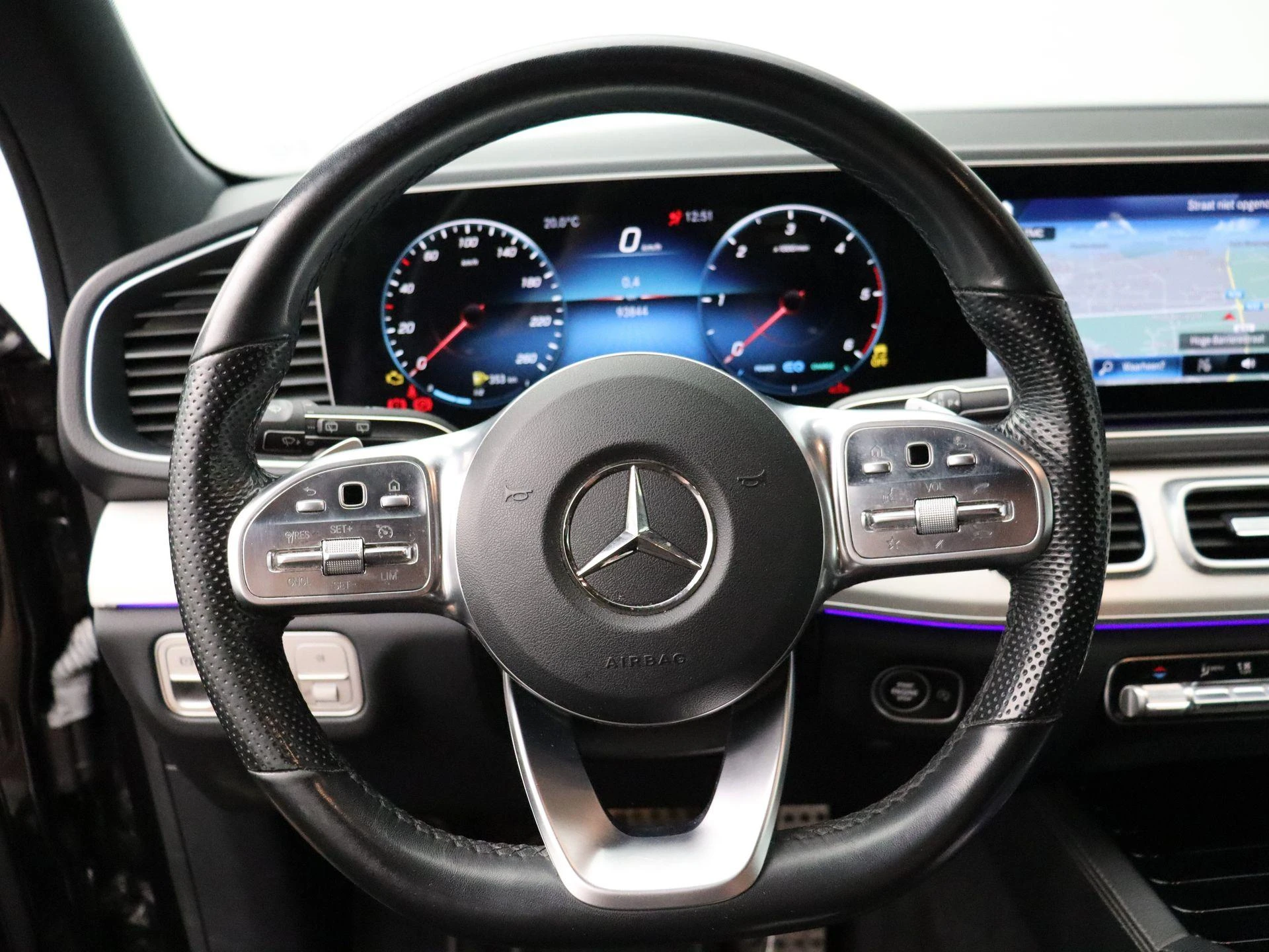 Mercedes-Benz-GLE-image-12