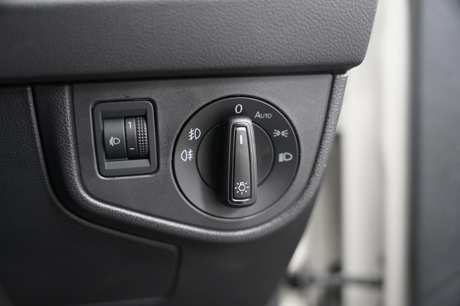Volkswagen-Taigo-image-18
