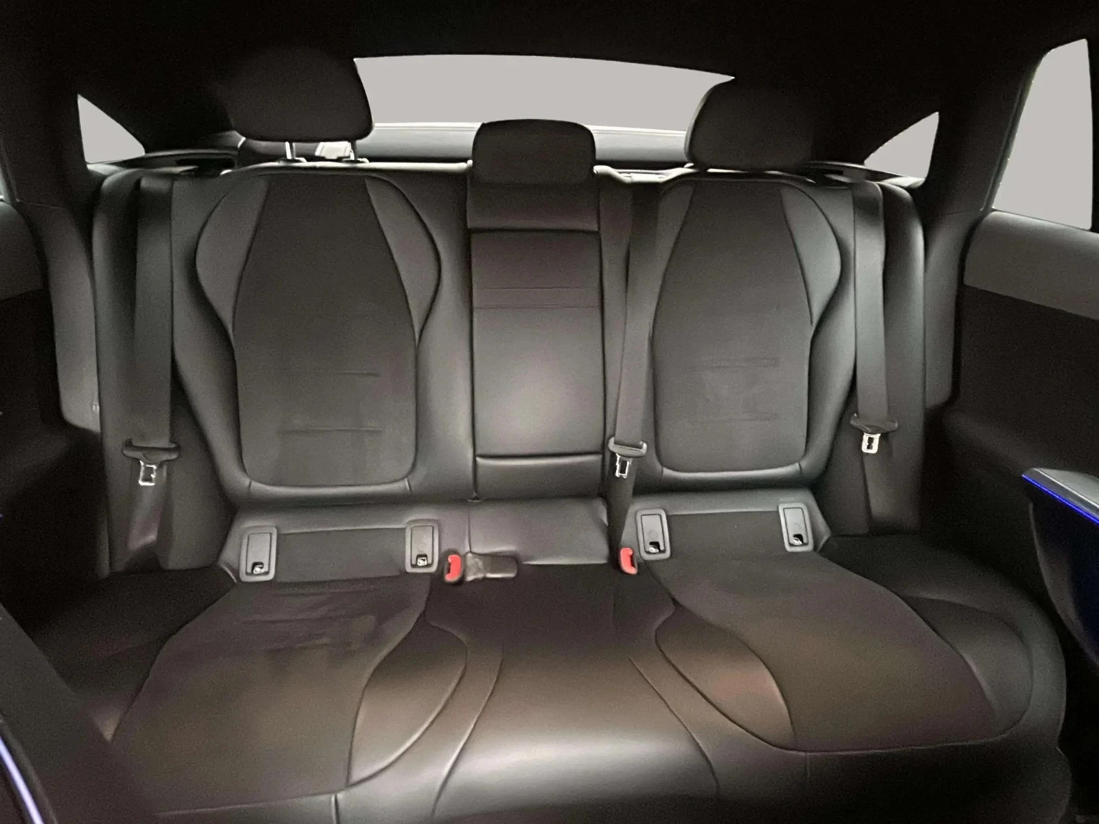 Mercedes-Benz-EQE-image-16