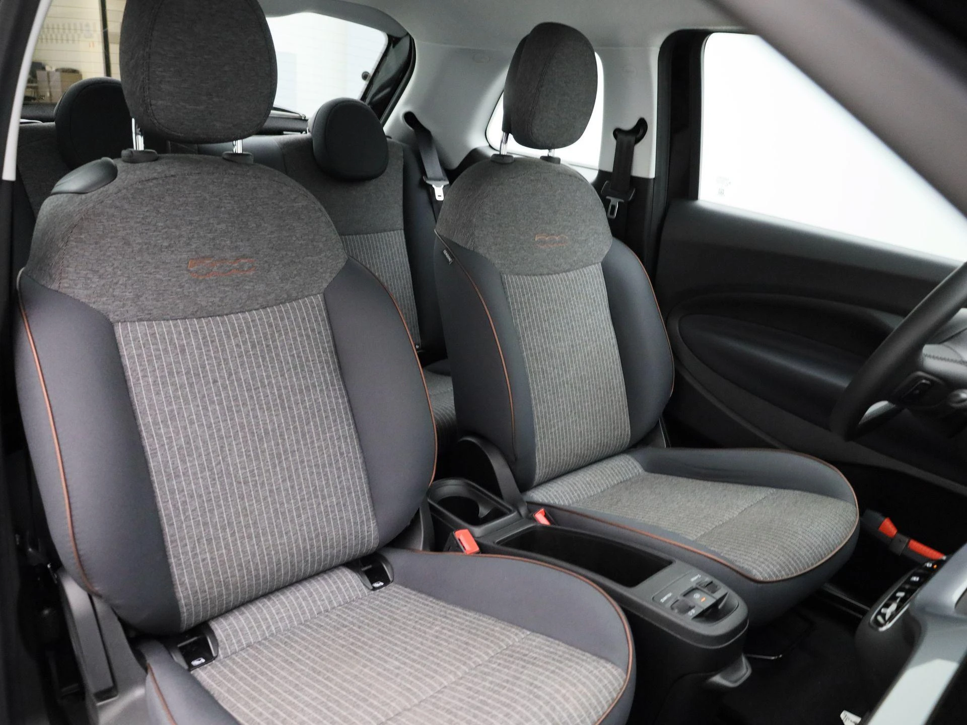 Fiat-500e-image-36