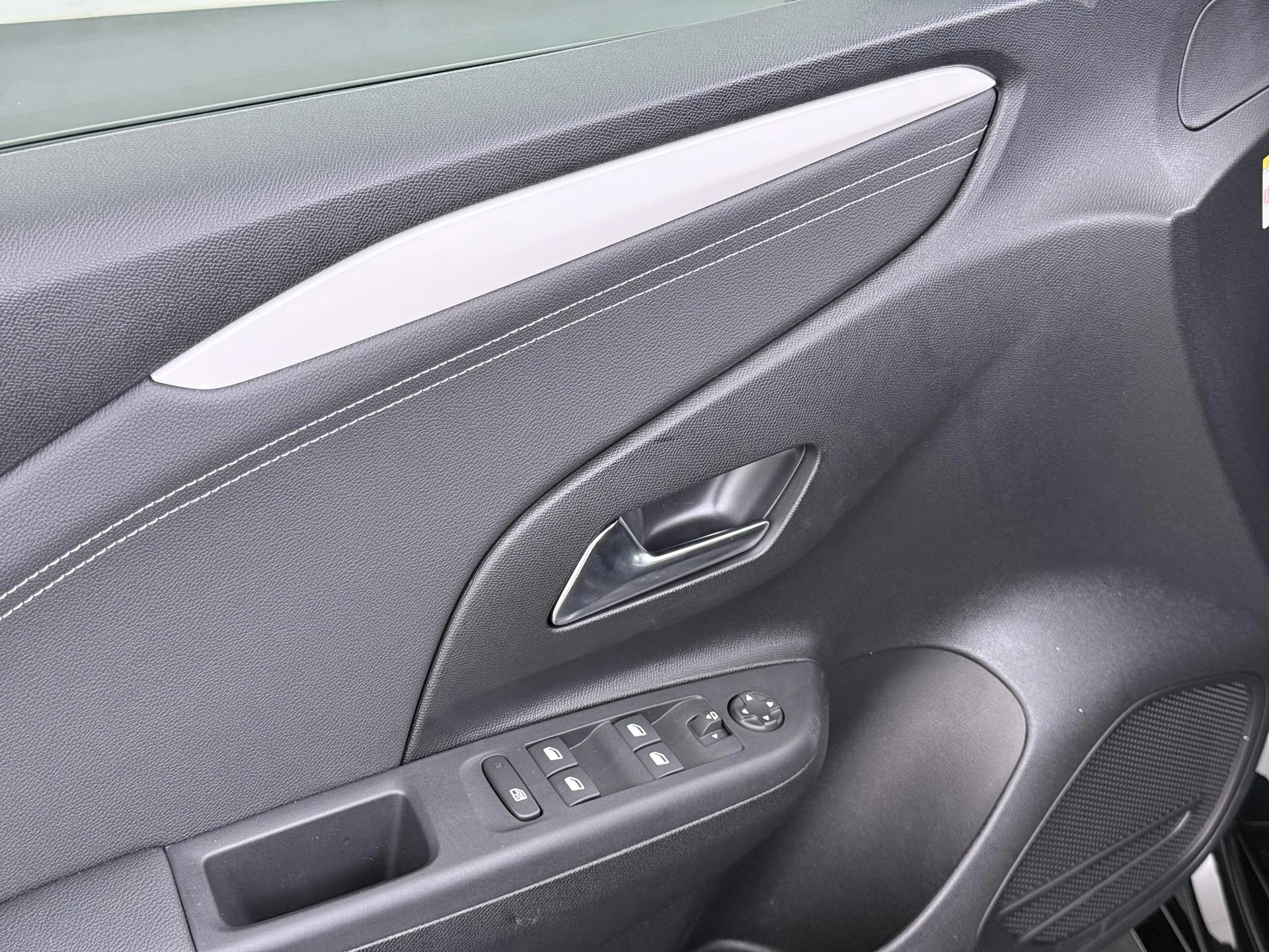 Opel-Corsa-image-11