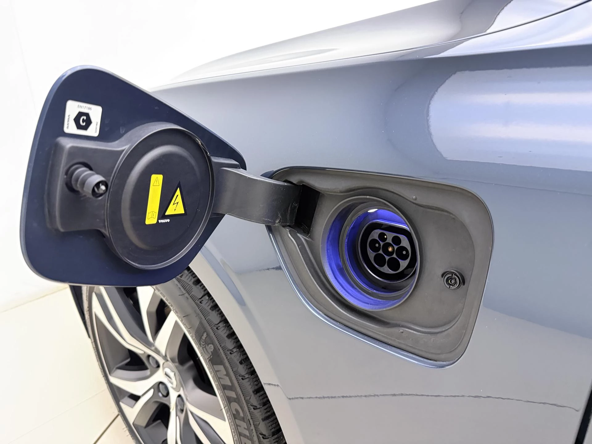 Volvo V60 2.0 T6 Plug-in hybrid AWD Essential Bright