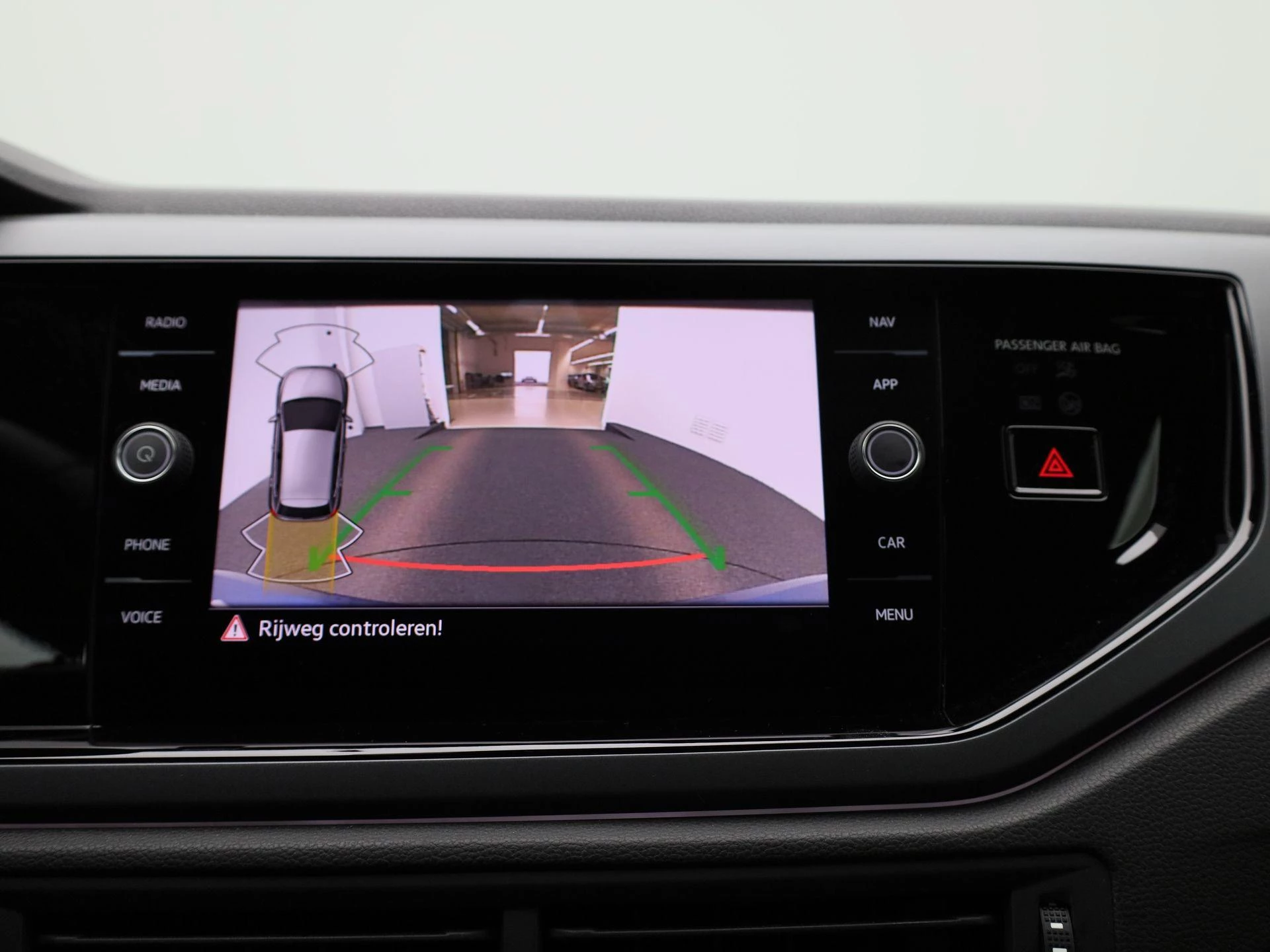 Volkswagen-Polo-image-22