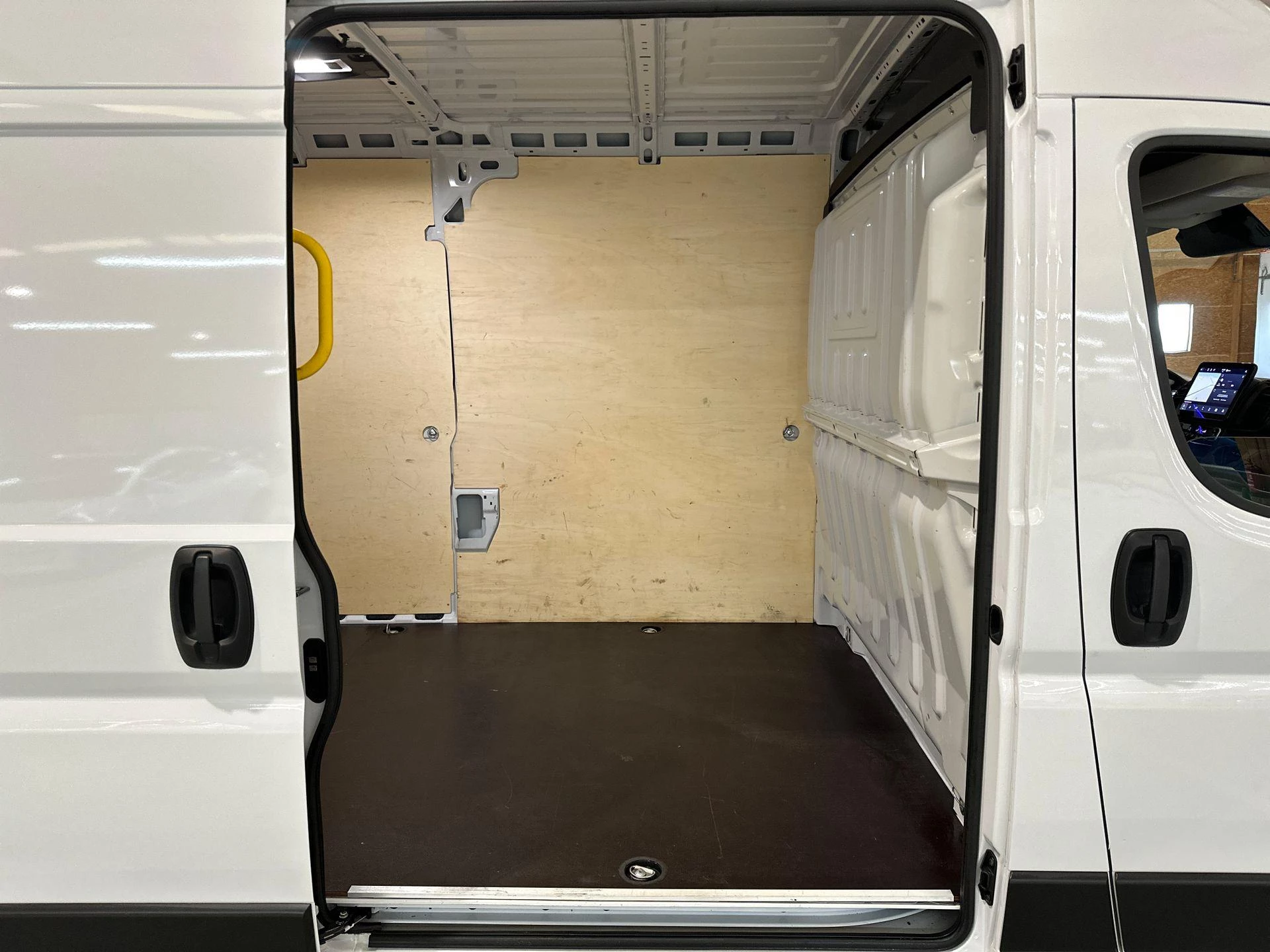 Opel-Movano-image-29