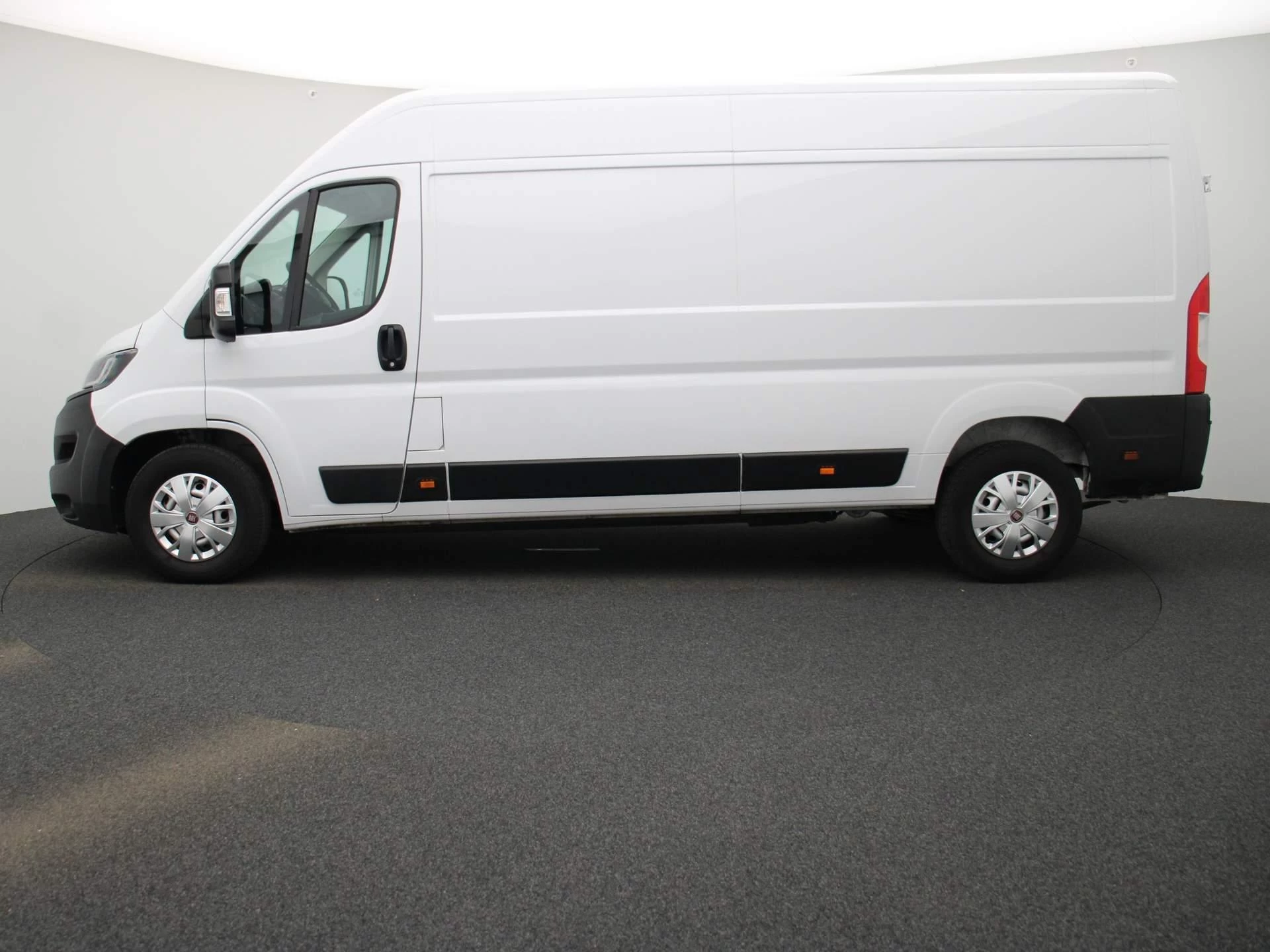 Fiat-E-Ducato-image-2