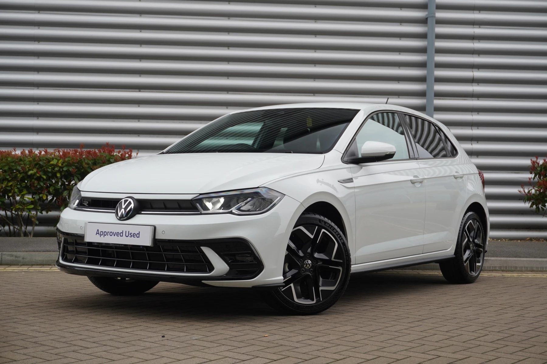 Volkswagen-Polo-image-19