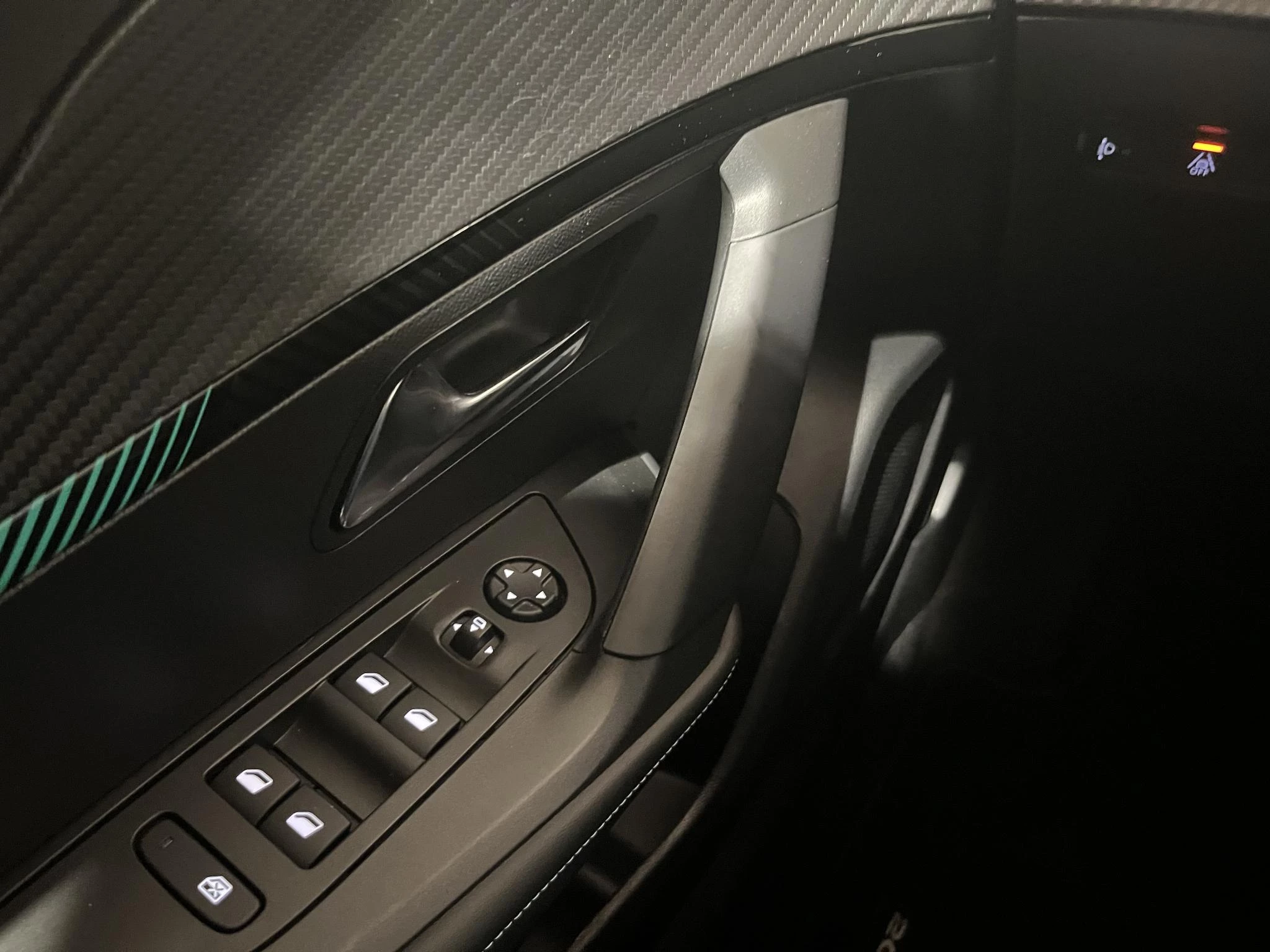 Peugeot-2008-image-16