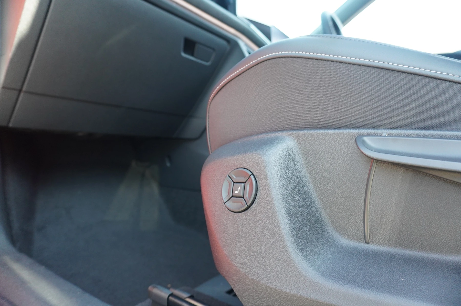 Volkswagen-Tiguan-image-22