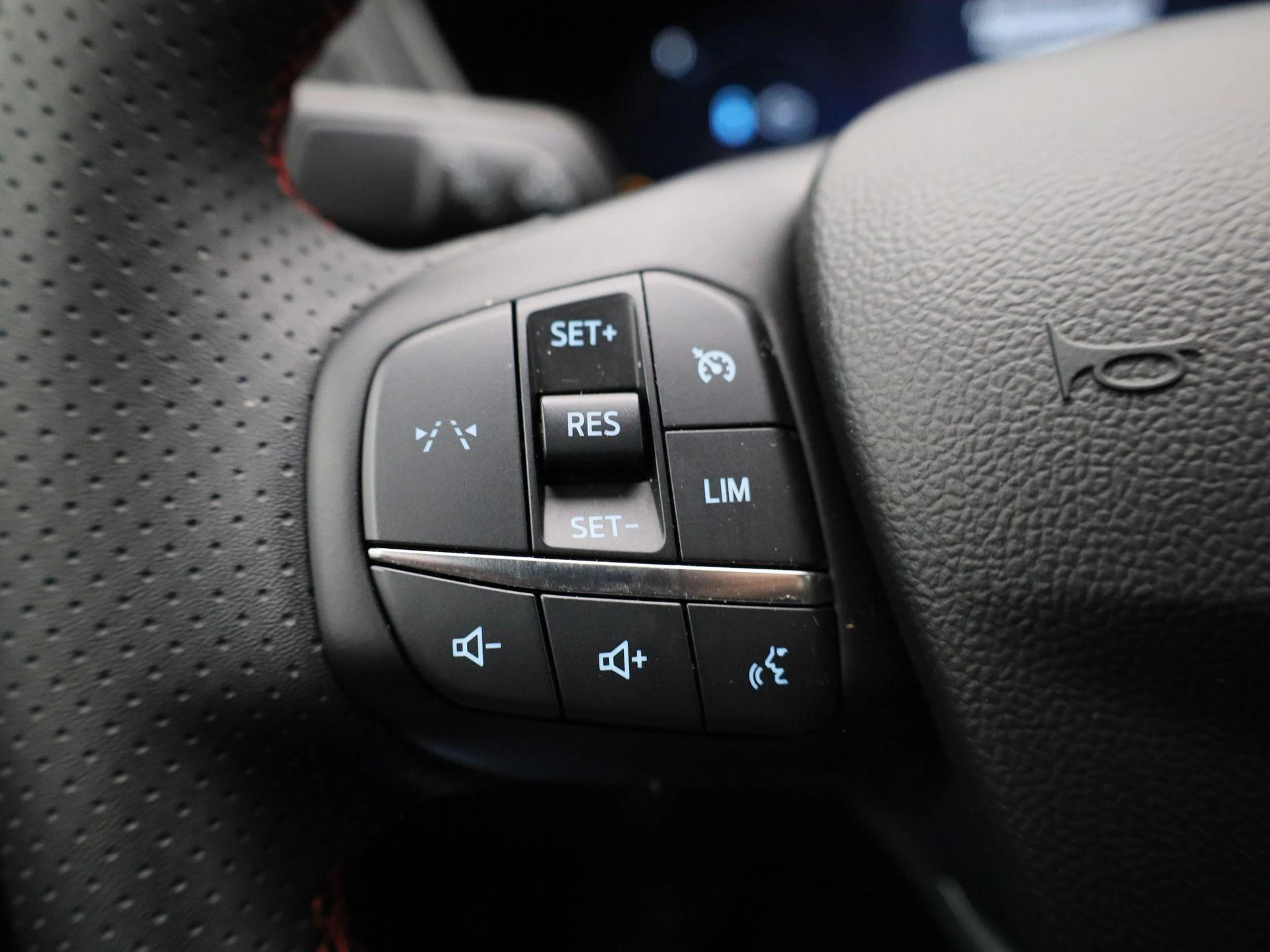 Ford-Kuga-image-18