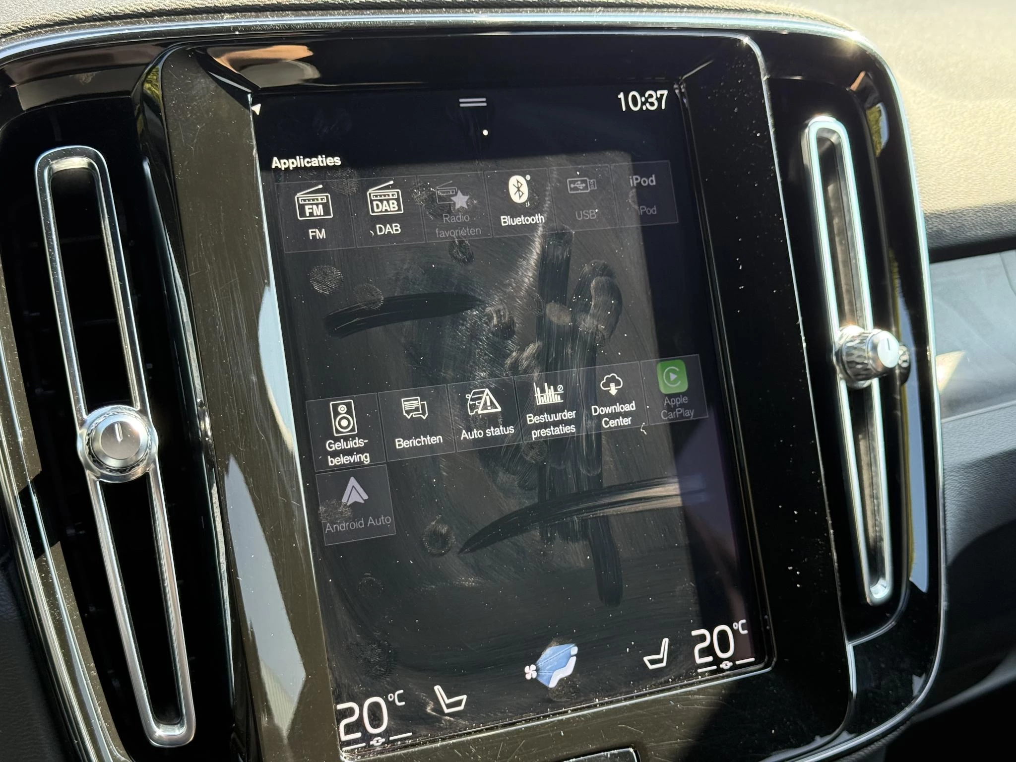 Volvo XC40 T4 Plug-in hybrid Plus Dark