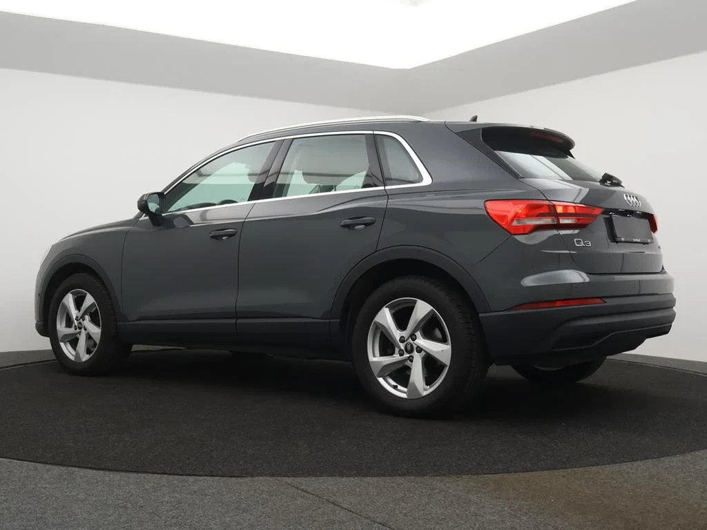 Audi-Q3-image-19