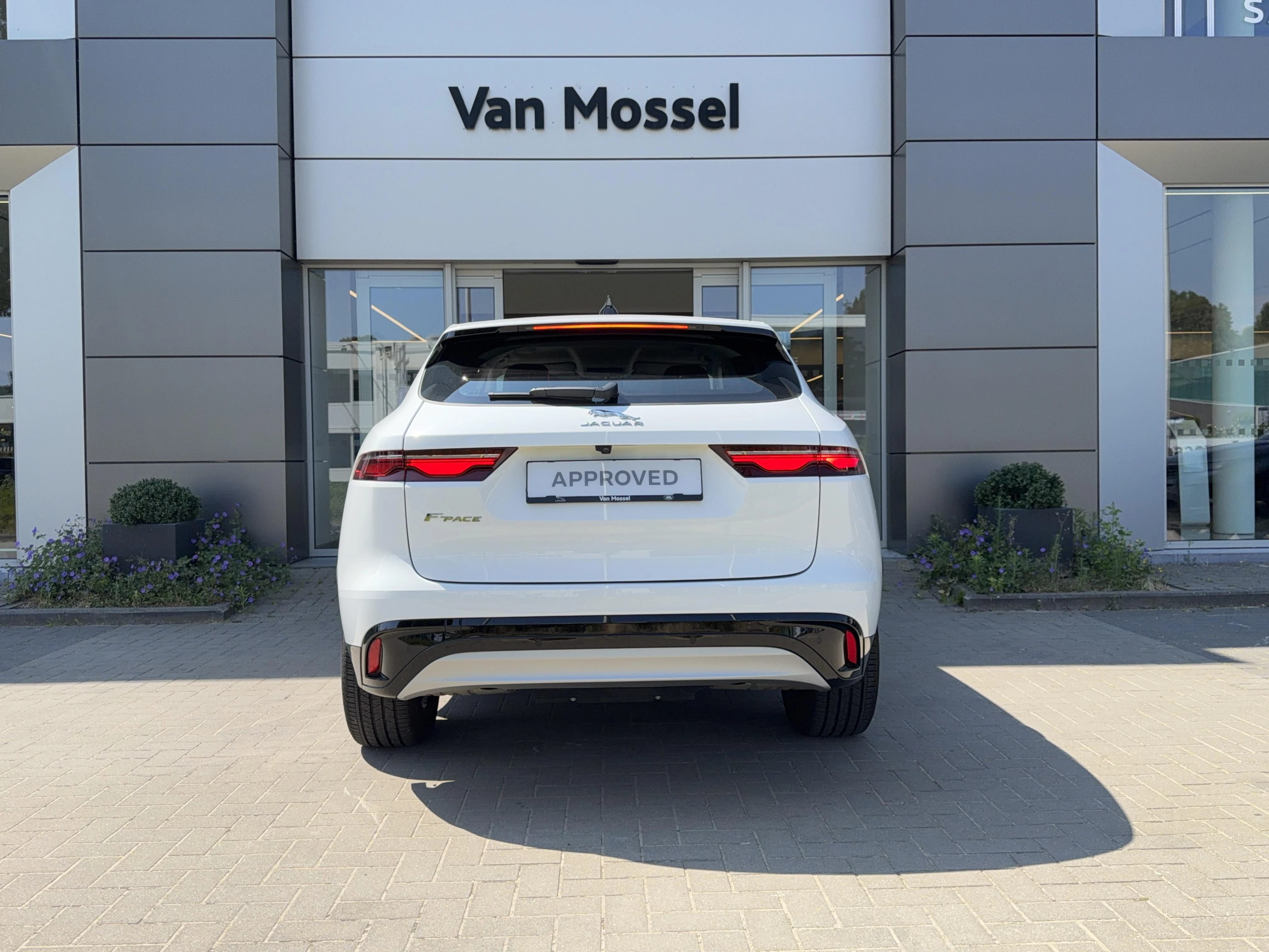 Jaguar F-PACE P250 SE AWD Auto. 22MY