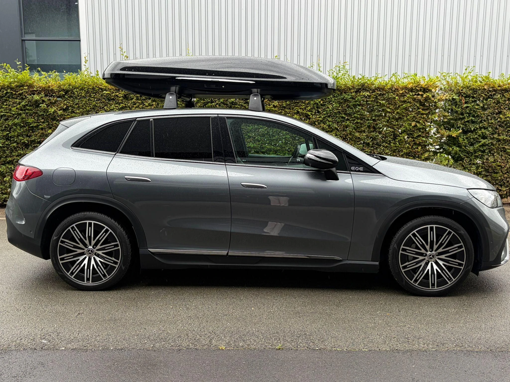 Mercedes-Benz-EQE-image-6