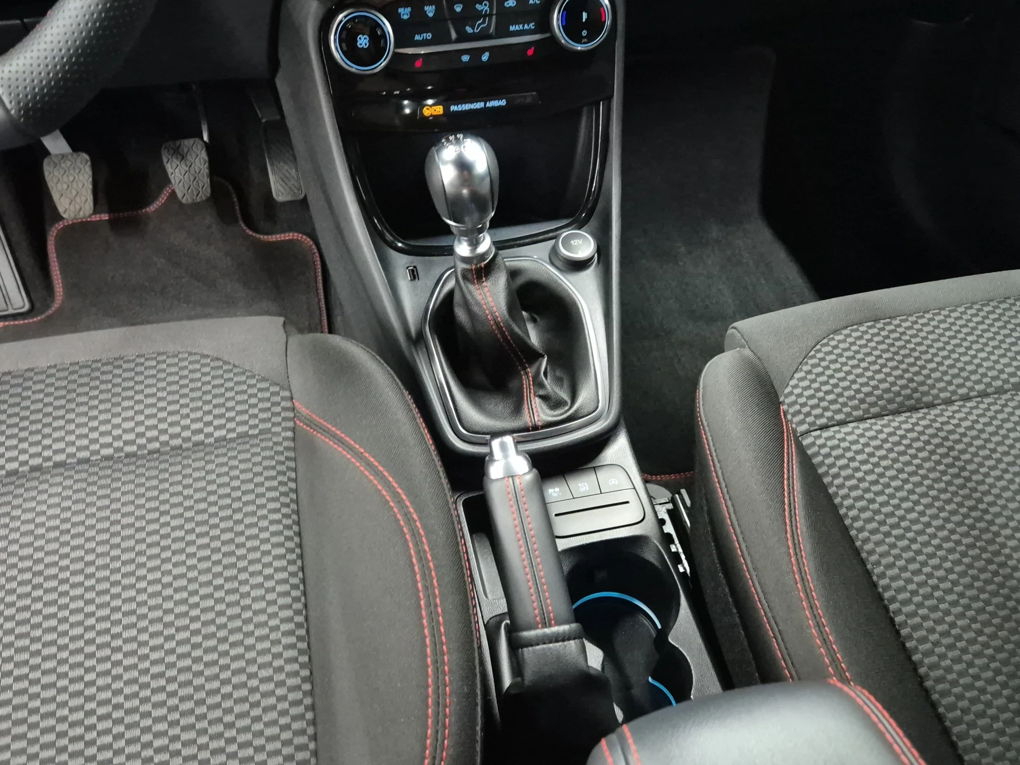 Ford-Puma-image-13