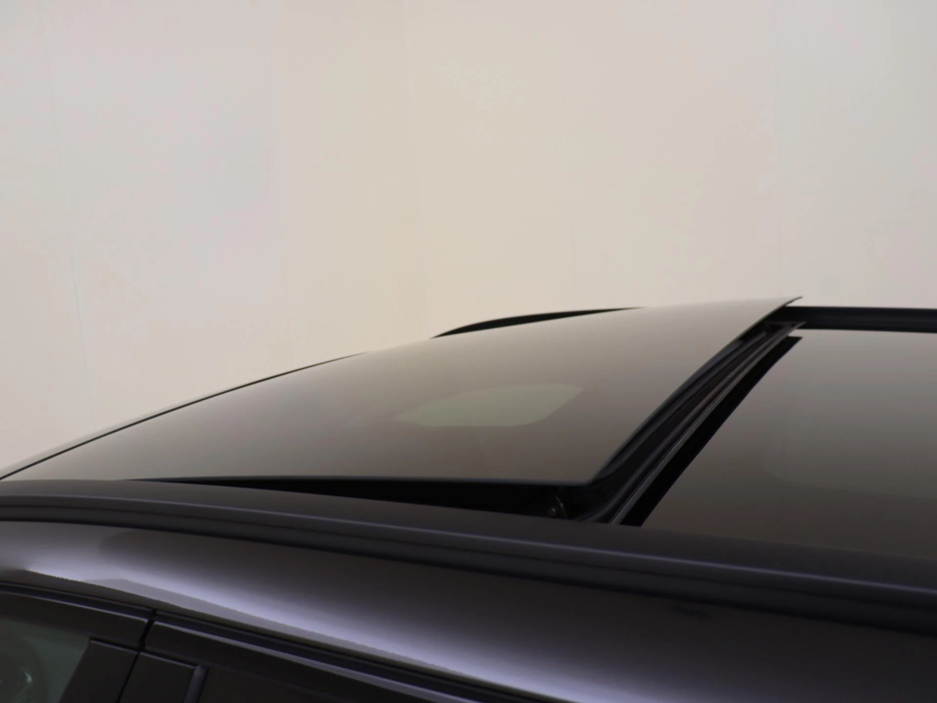 Mercedes-Benz-C-Klasse-image-28