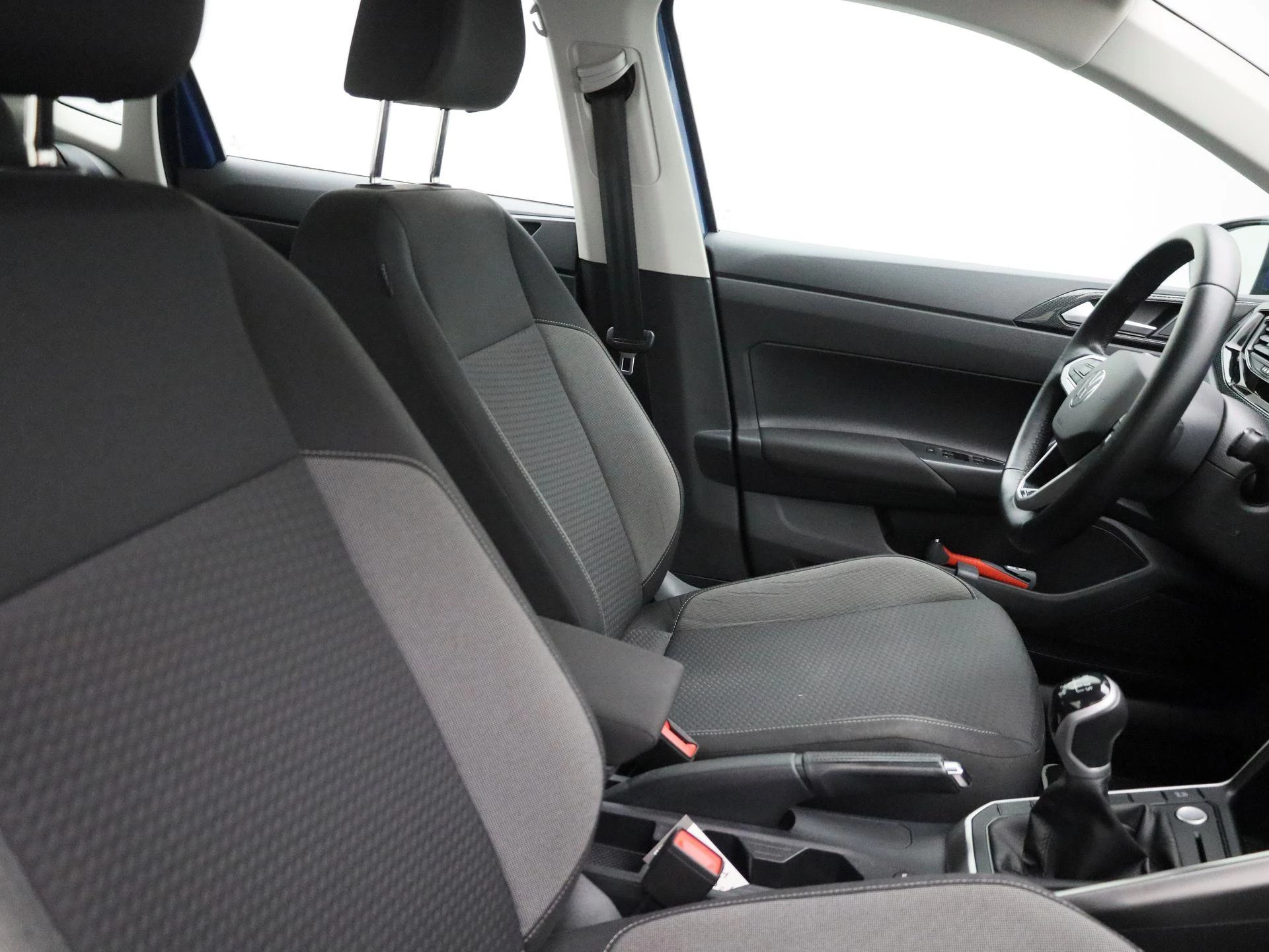 Volkswagen-Polo-image-29